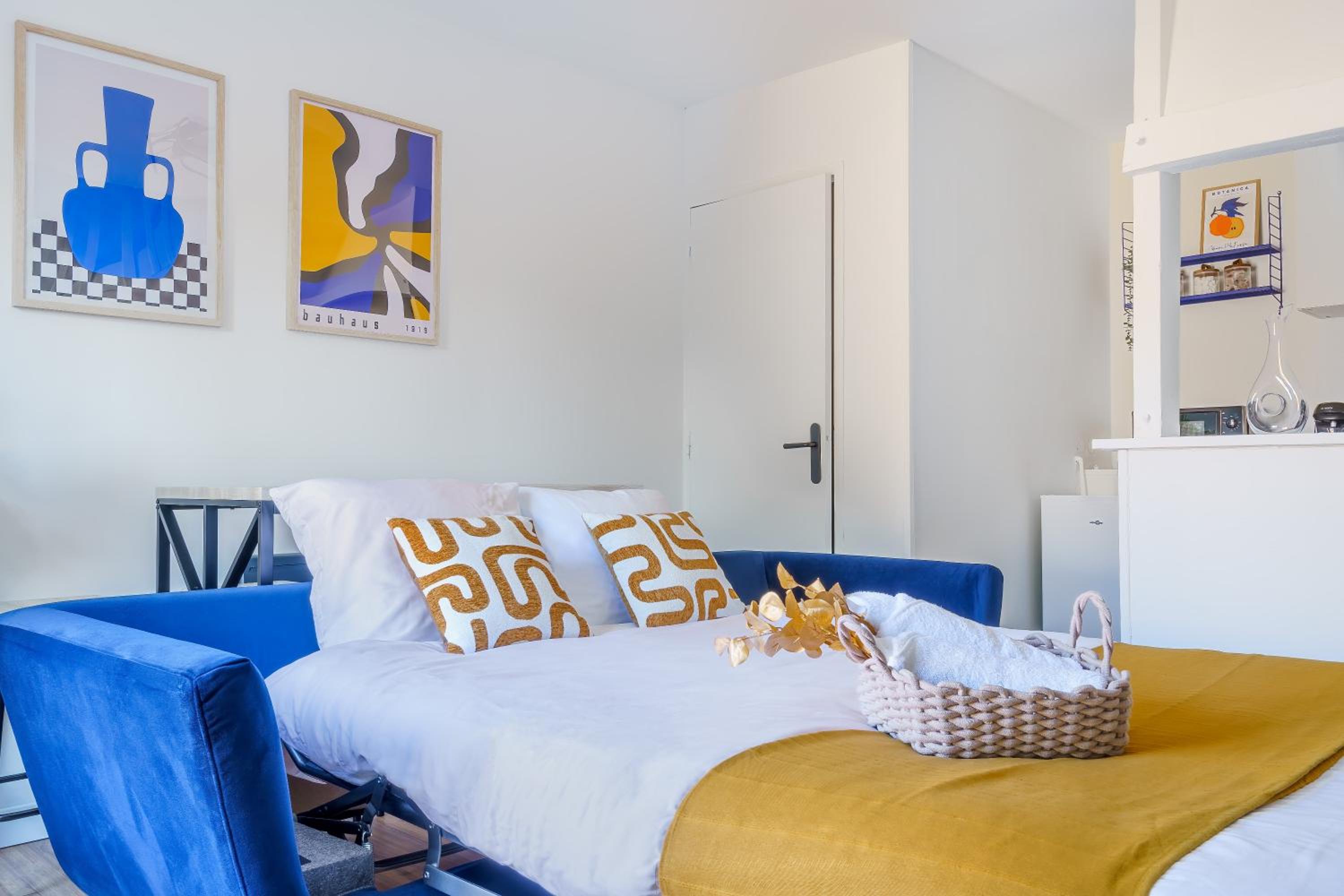 Maisonnette Bleu Horizon avec jardin - 2min Gare - Serenito Homes