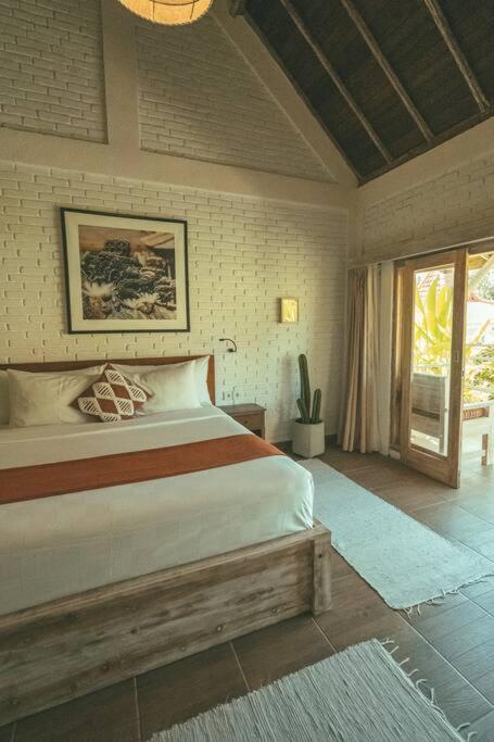 CARI Surf Camp, Lesson Package Private