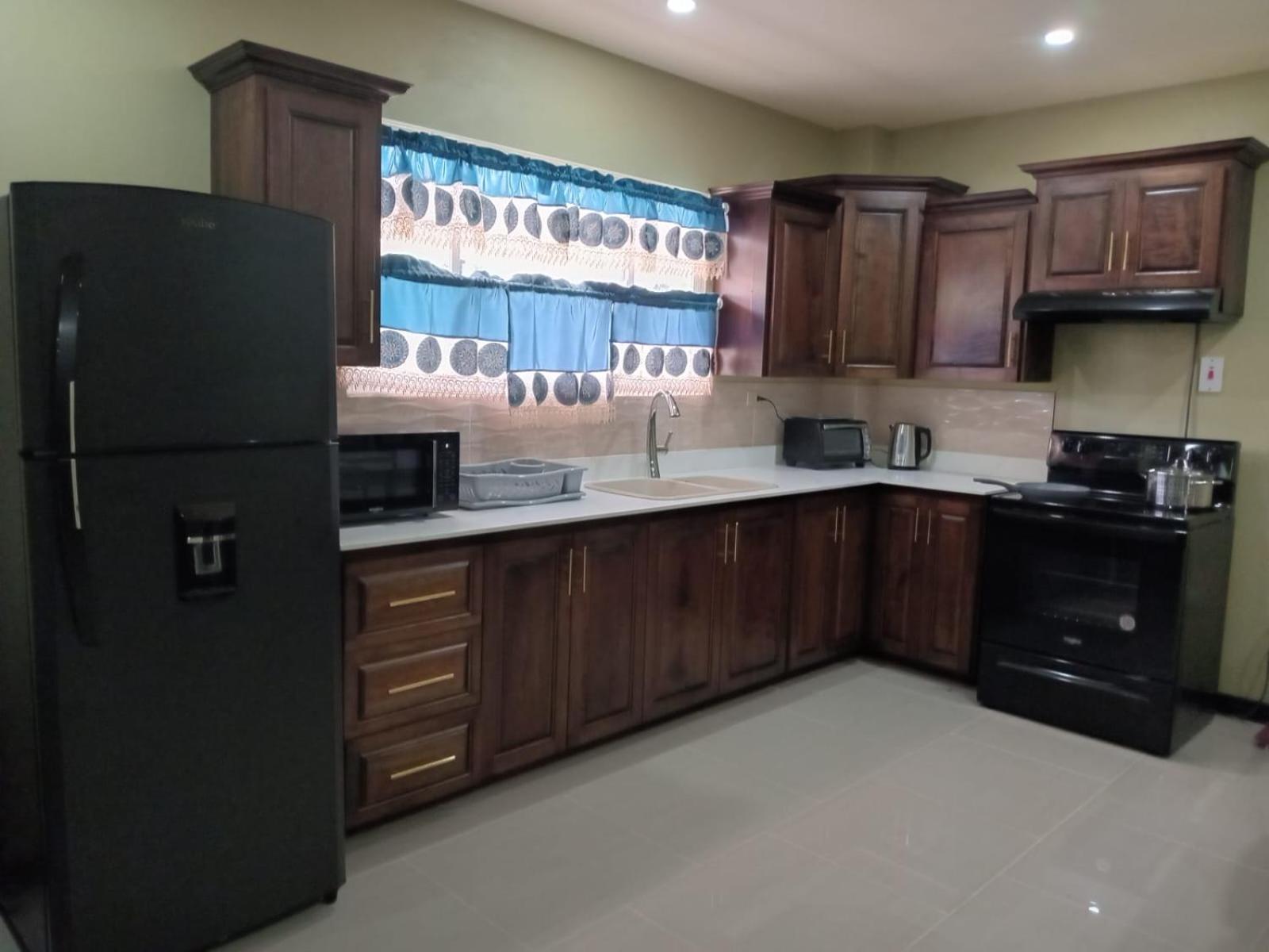 Diamond Cut Villa and Suites view 2