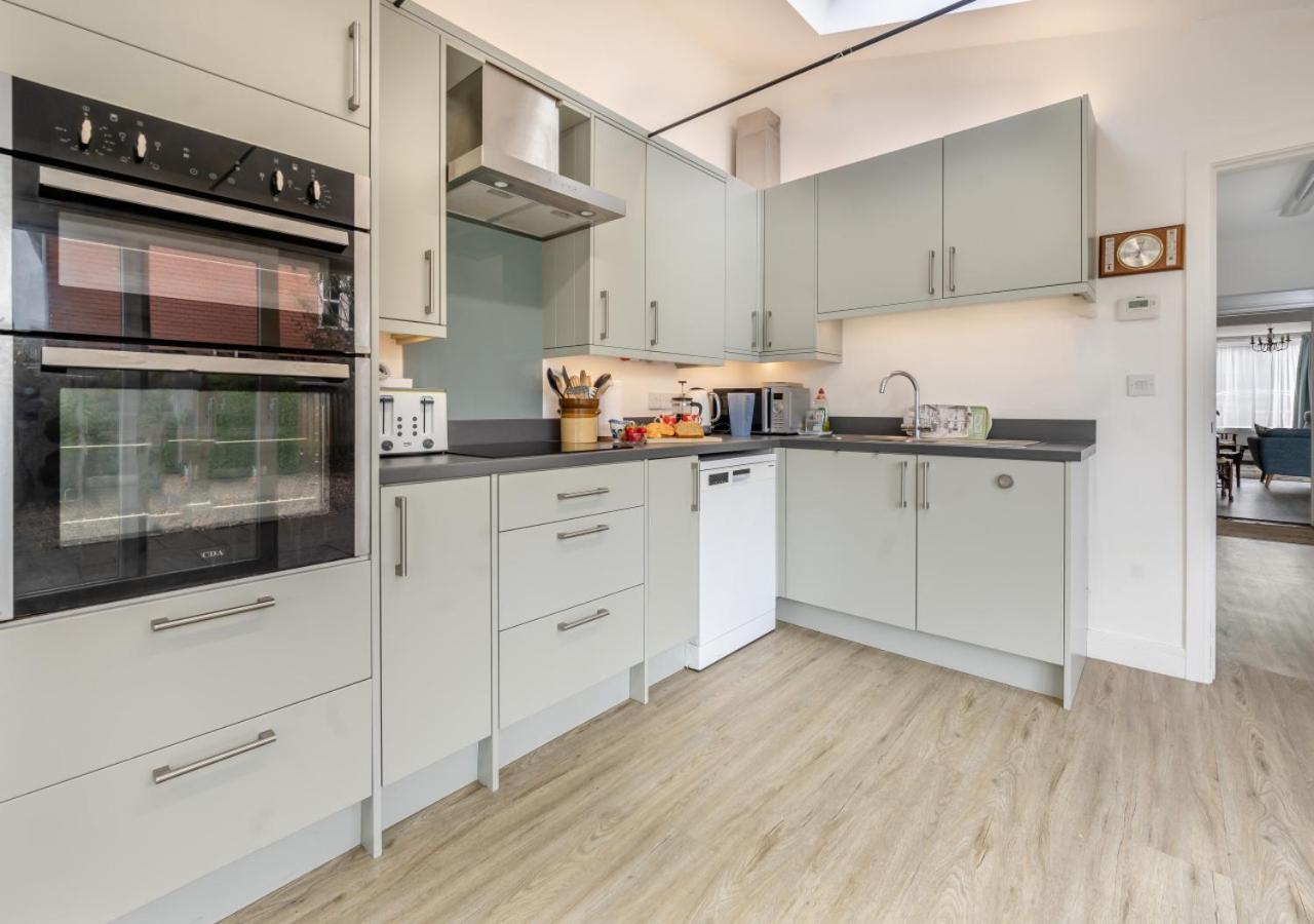 5 Bed in Overstrand oc-1922 view 4