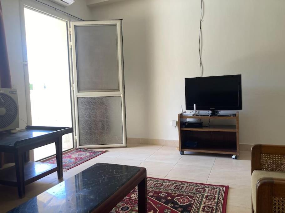 Lovely flat with balcony and shared pool