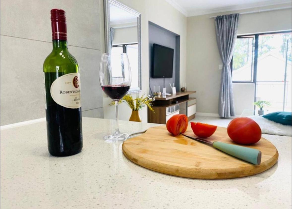 2 bedroom Fourways Sandton