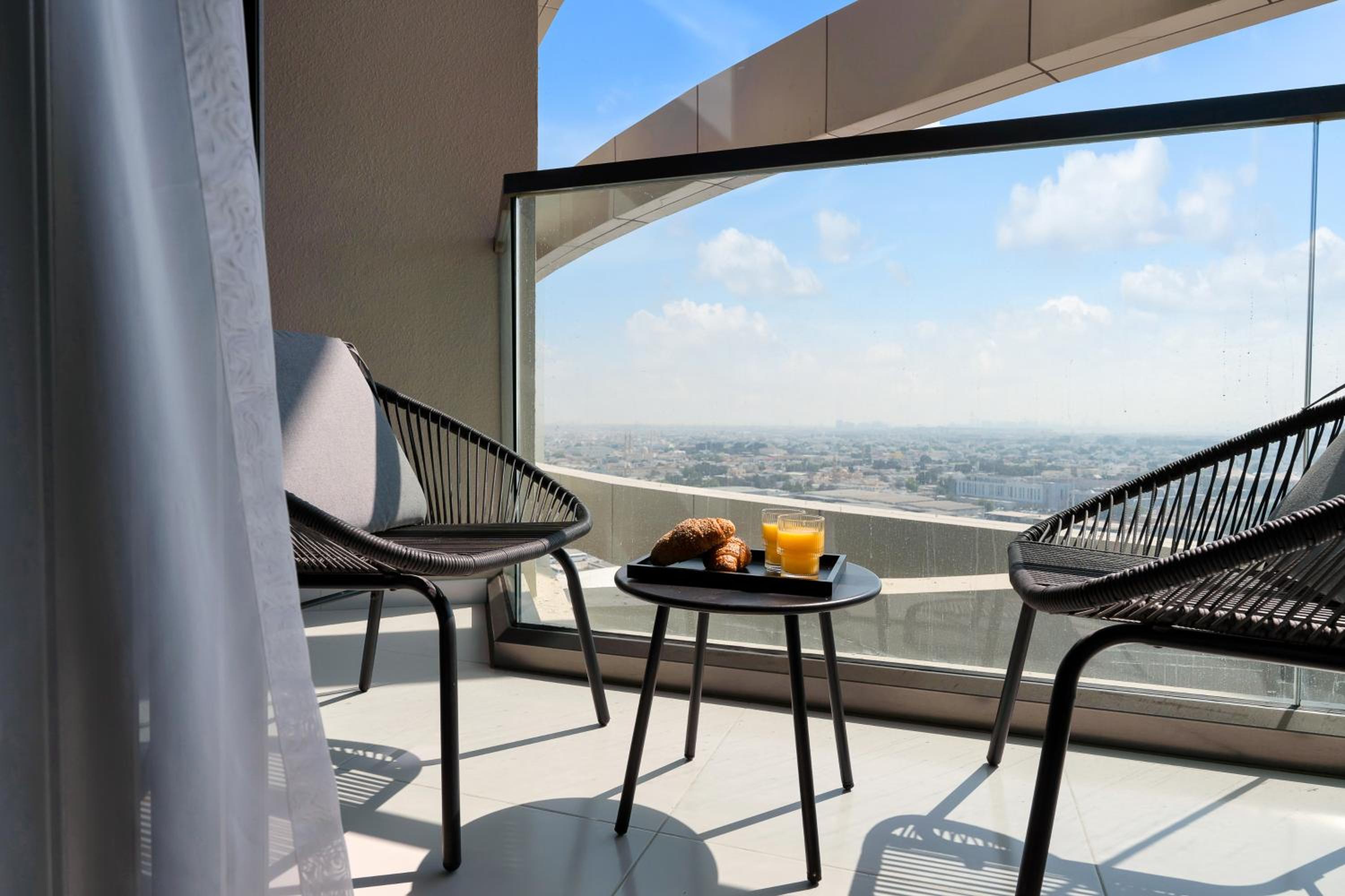 New Cozy 1BR in the Heart of the City