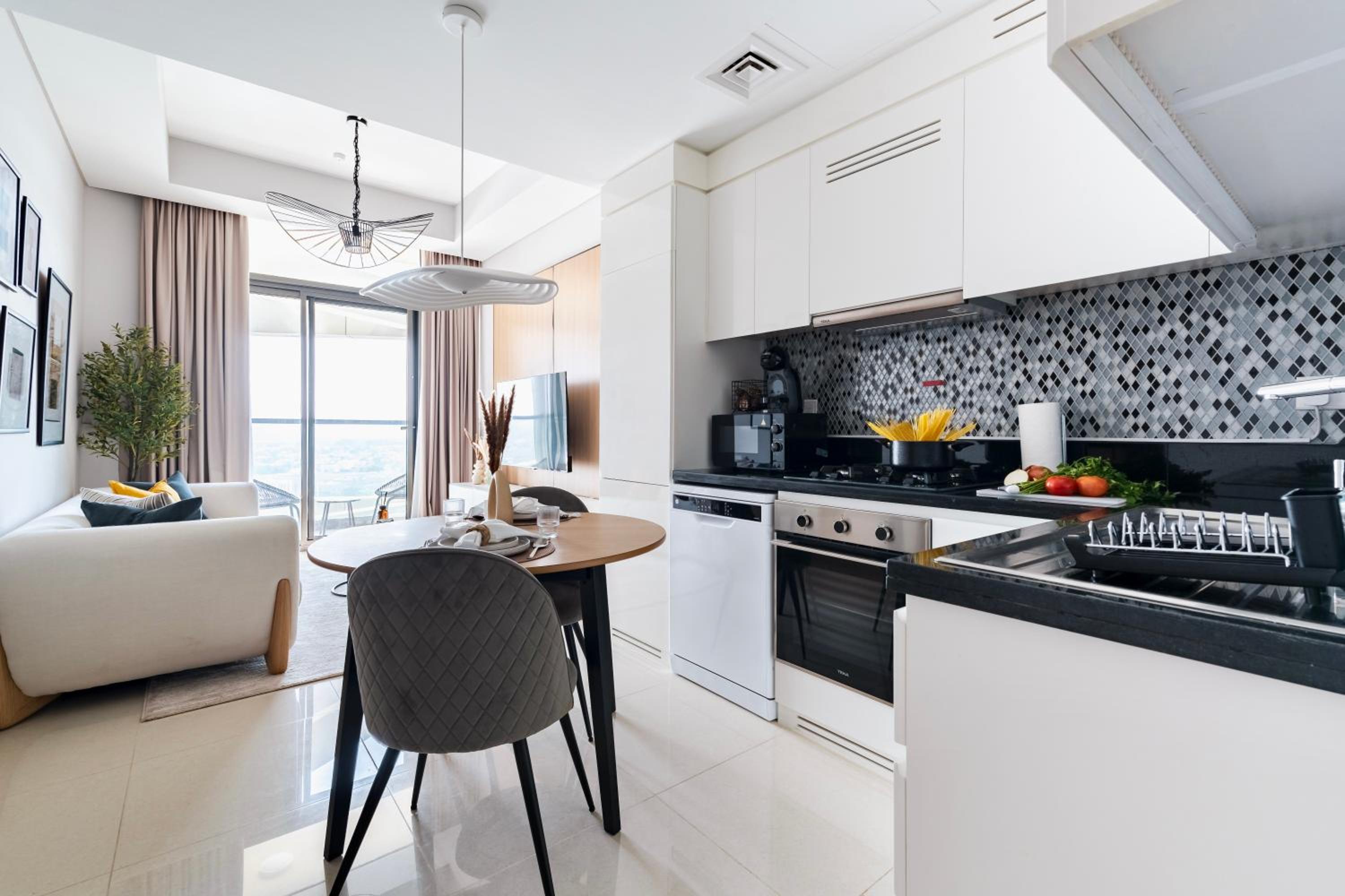 New Cozy 1BR in the Heart of the City