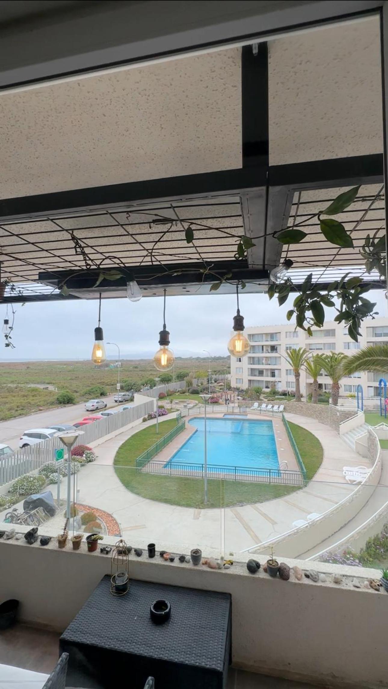 Jardin con vista al oceano