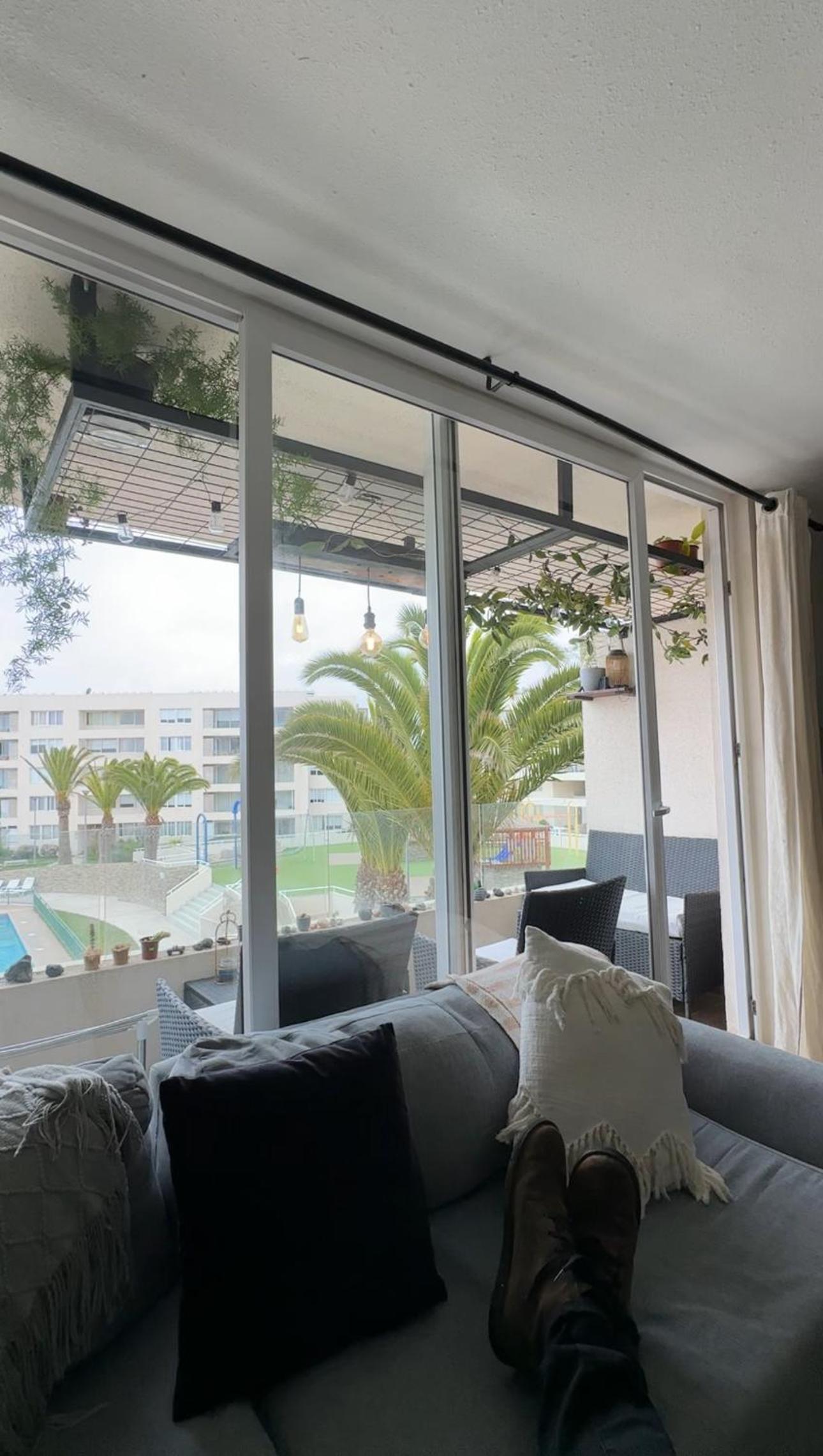 Jardin con vista al oceano
