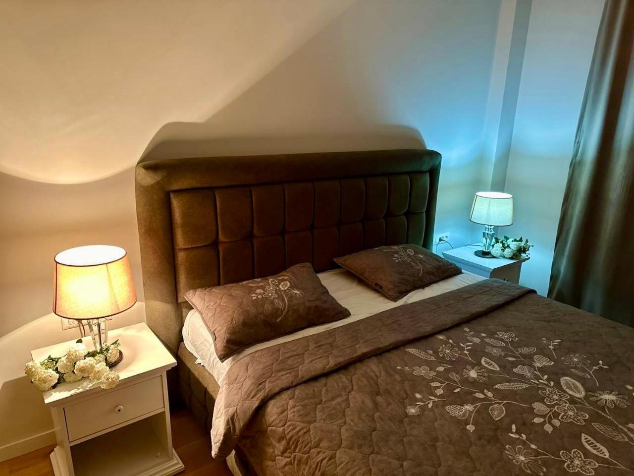 Sea Breez The Grant Hotel Apartment