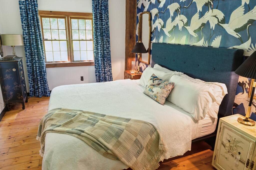 Unique Fully Restored Landmark Barn in Hudson view 2