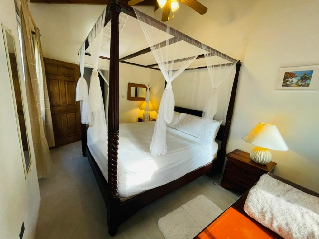 ELM Beach Suites - Property Image 31