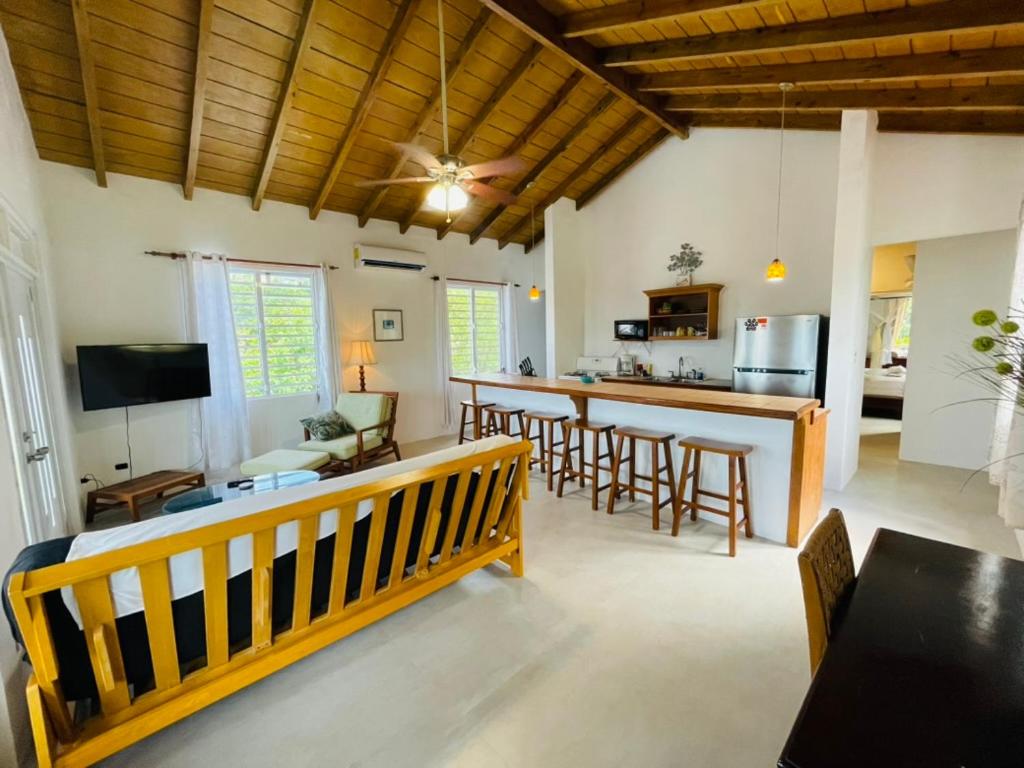 ELM Beach Suites - Property Image 104