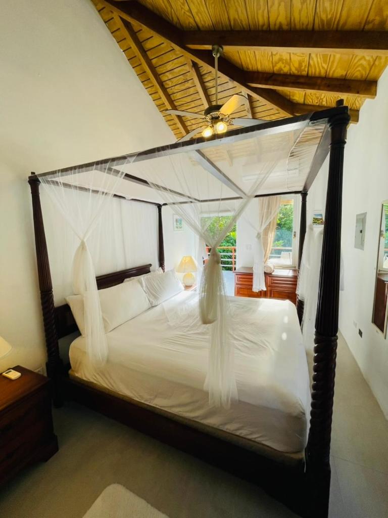 ELM Beach Suites - Property Image 118