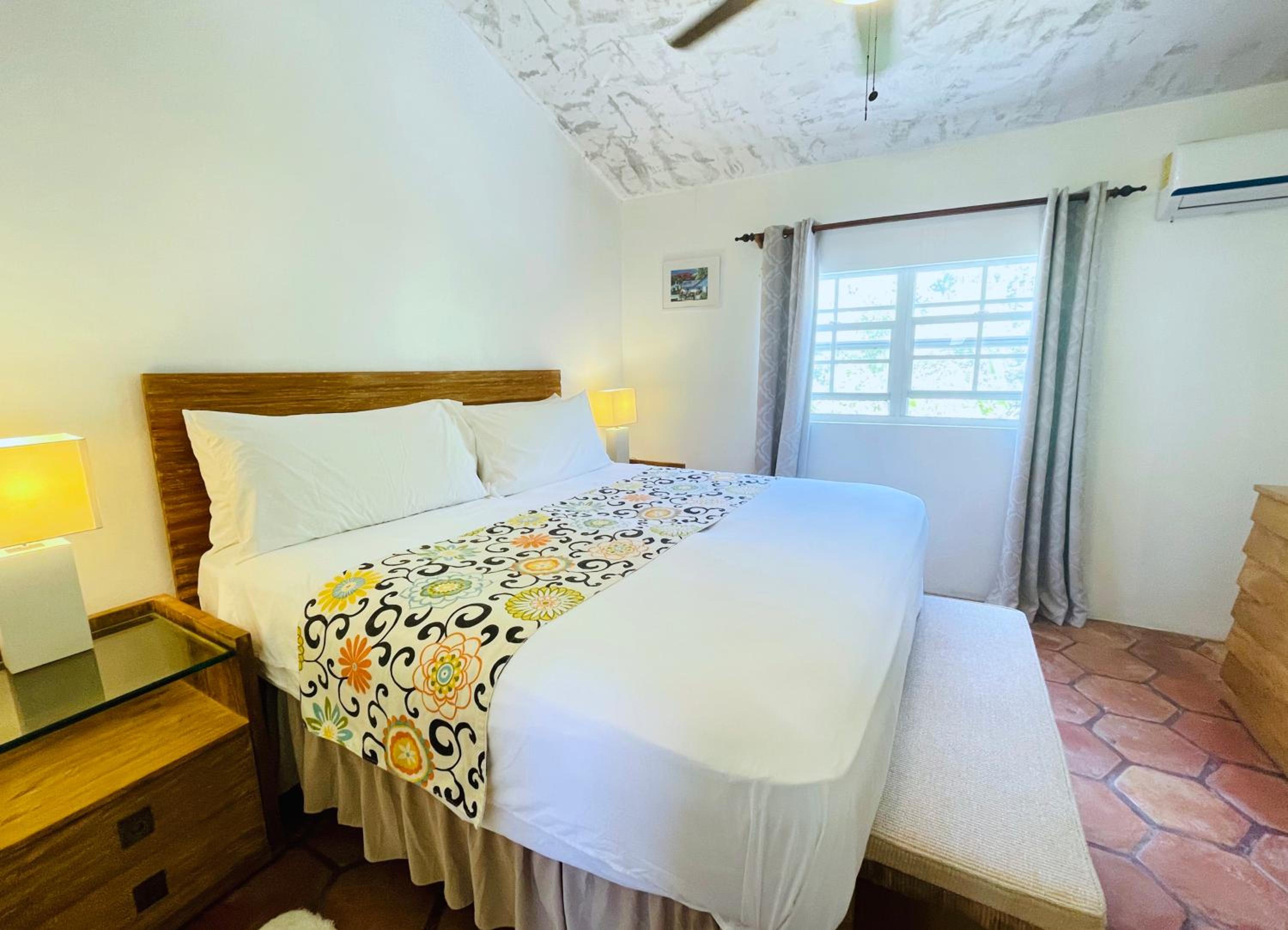 ELM Beach Suites - Property Image 3