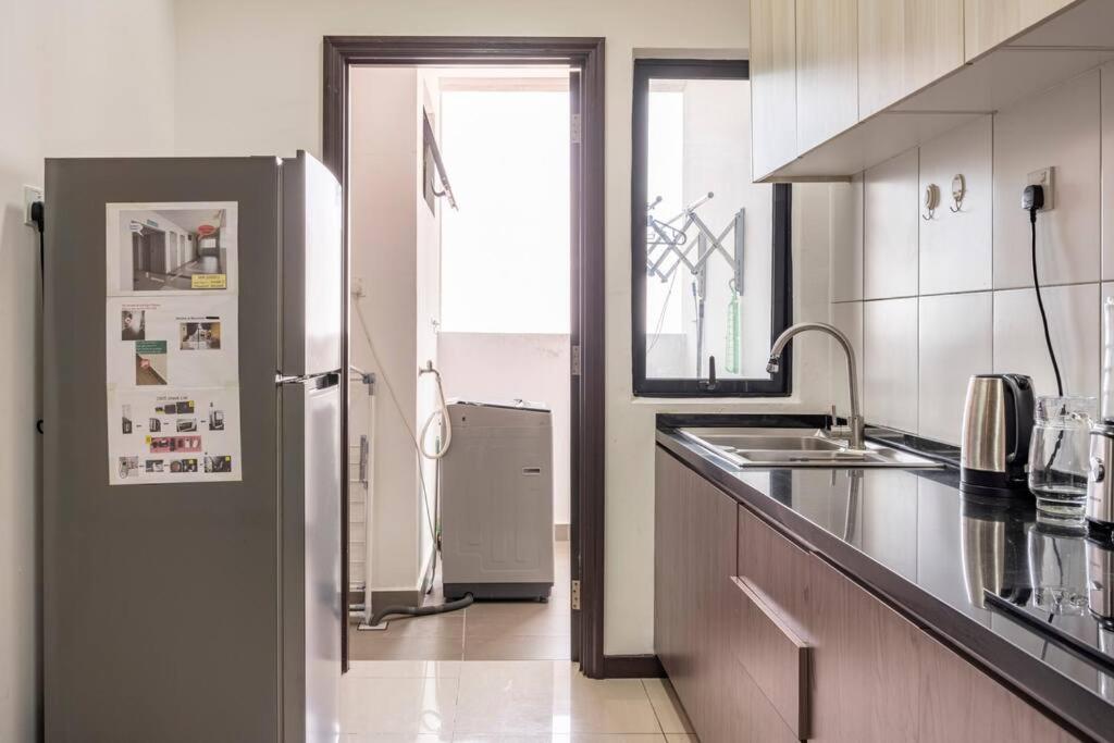 Molek Regency City View 6Pax Netflix
