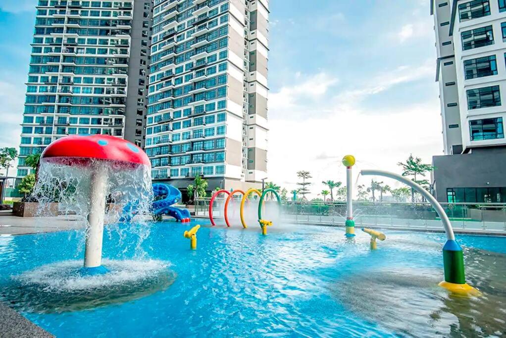 Molek Regency City View 6Pax Netflix