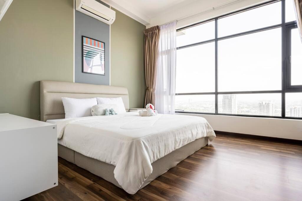 Molek Regency City View 6Pax Netflix