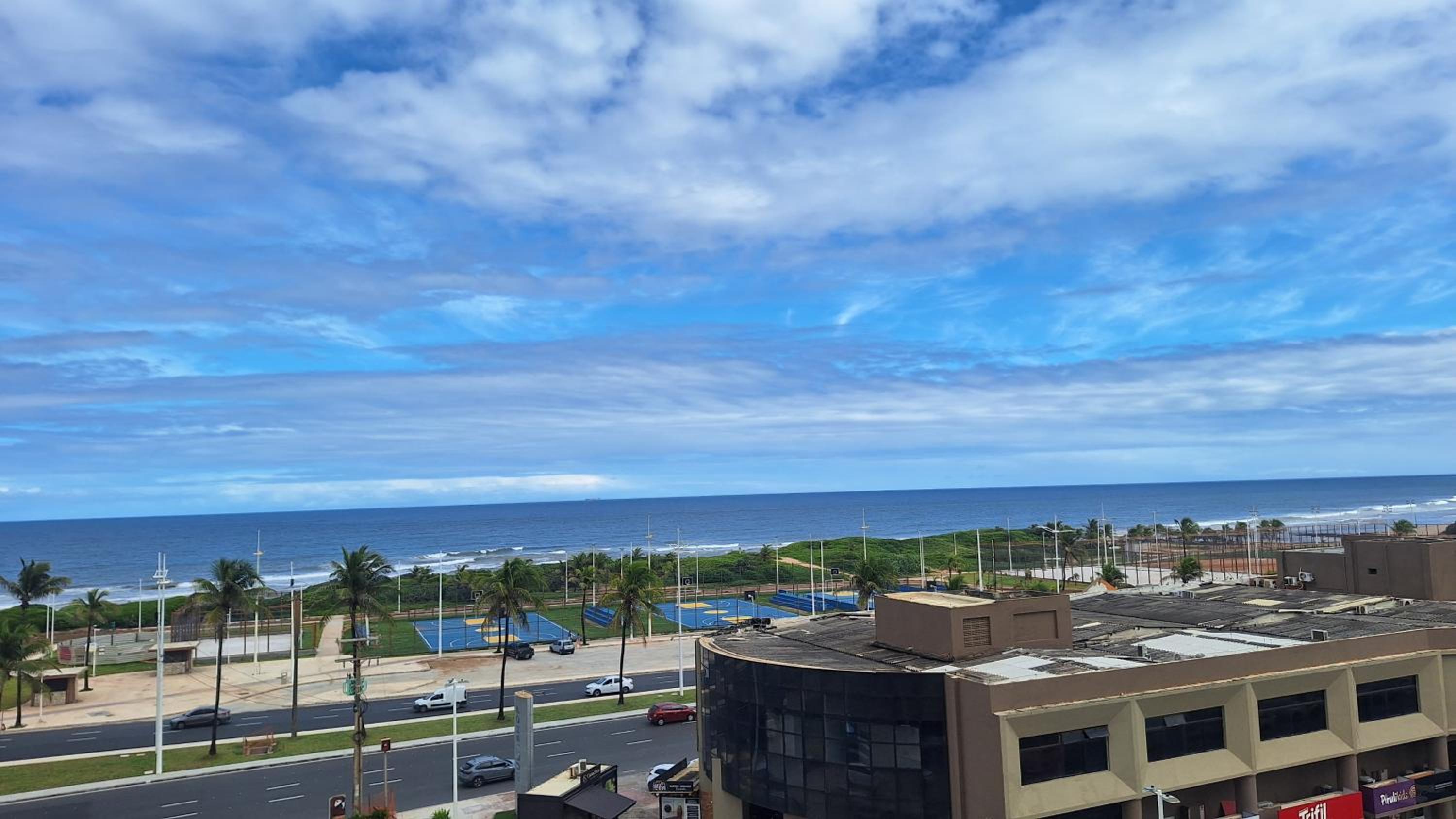 Apartamento Quarto e Sala, varanda, vista mar com infraestrutura