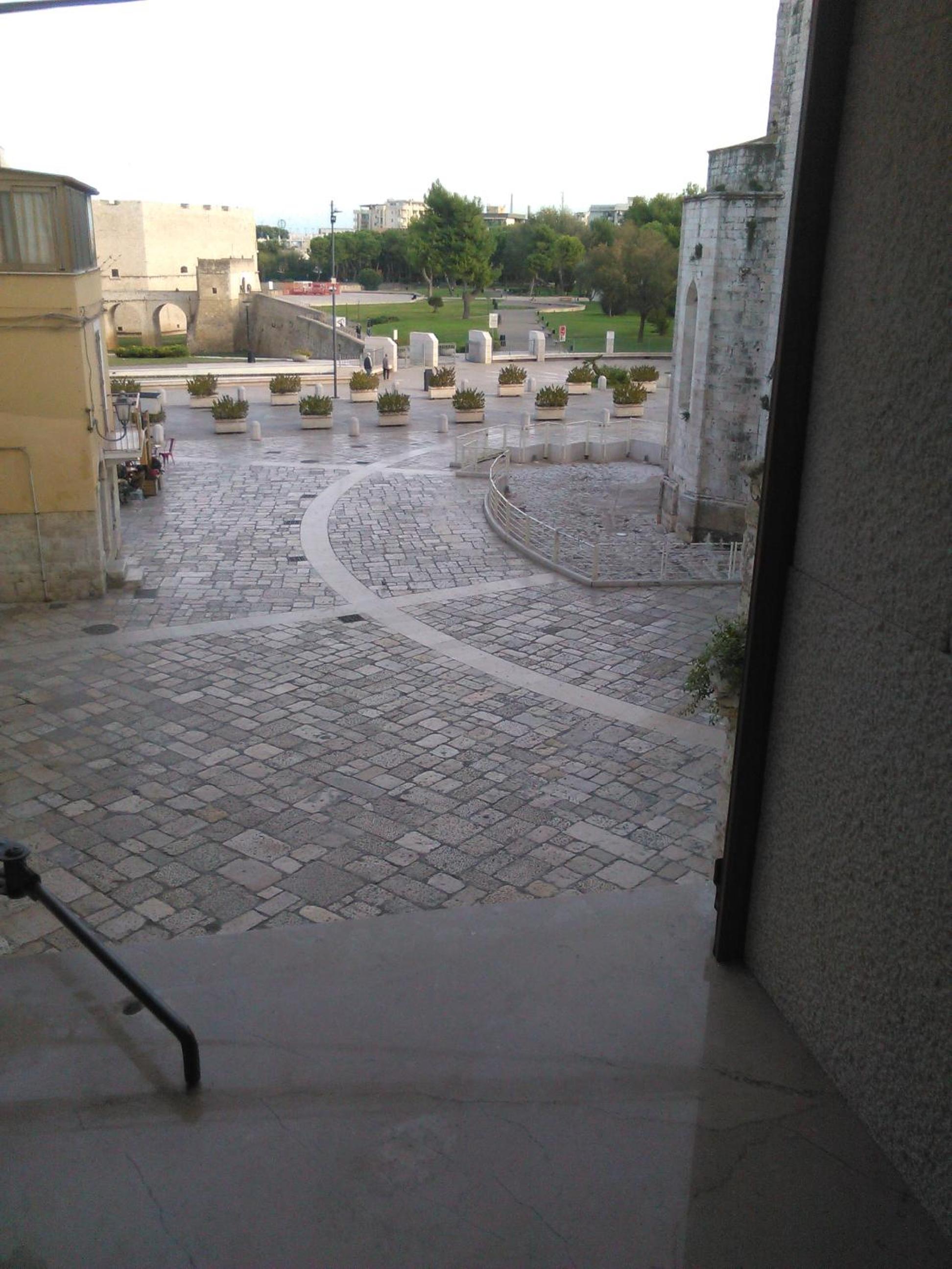 Photo 24