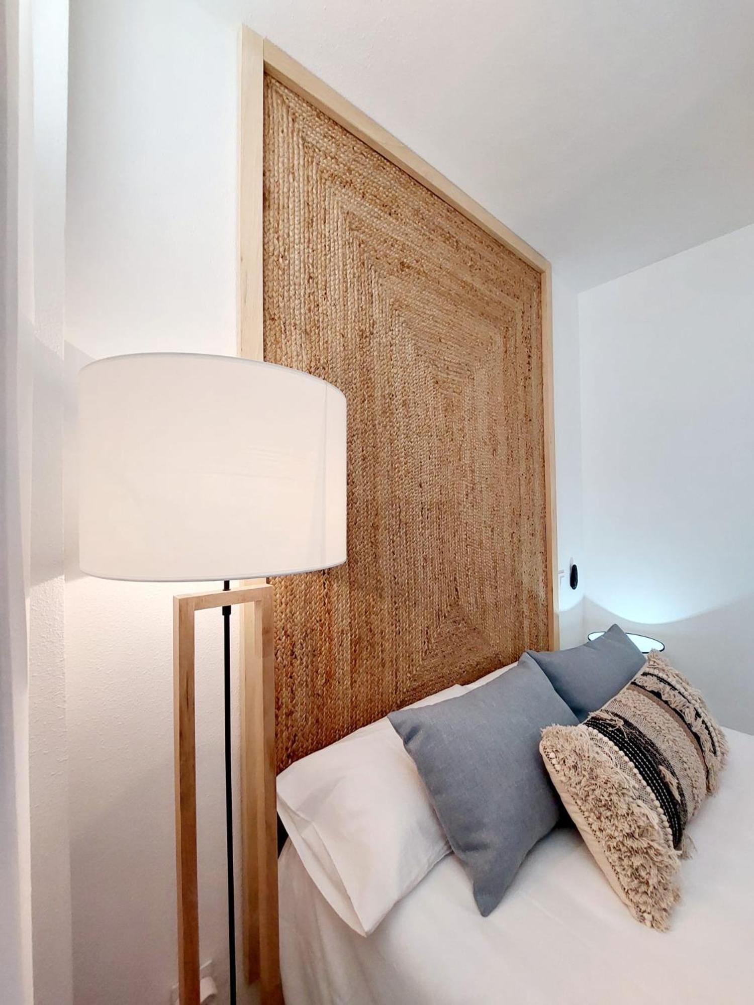 Apartamento céntrico con playa y piscina