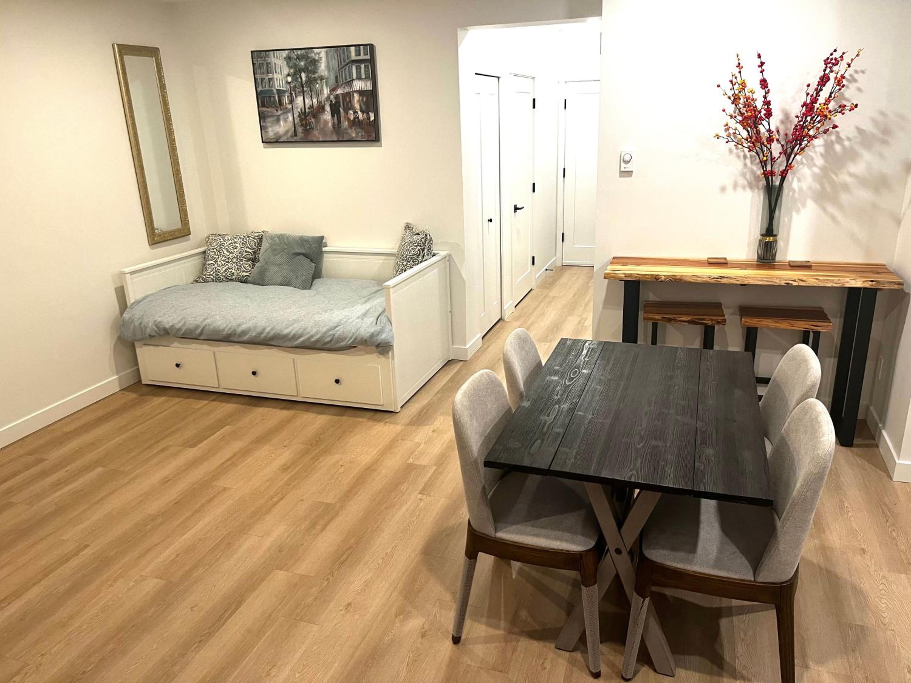 Brand new suite in langley close to everything