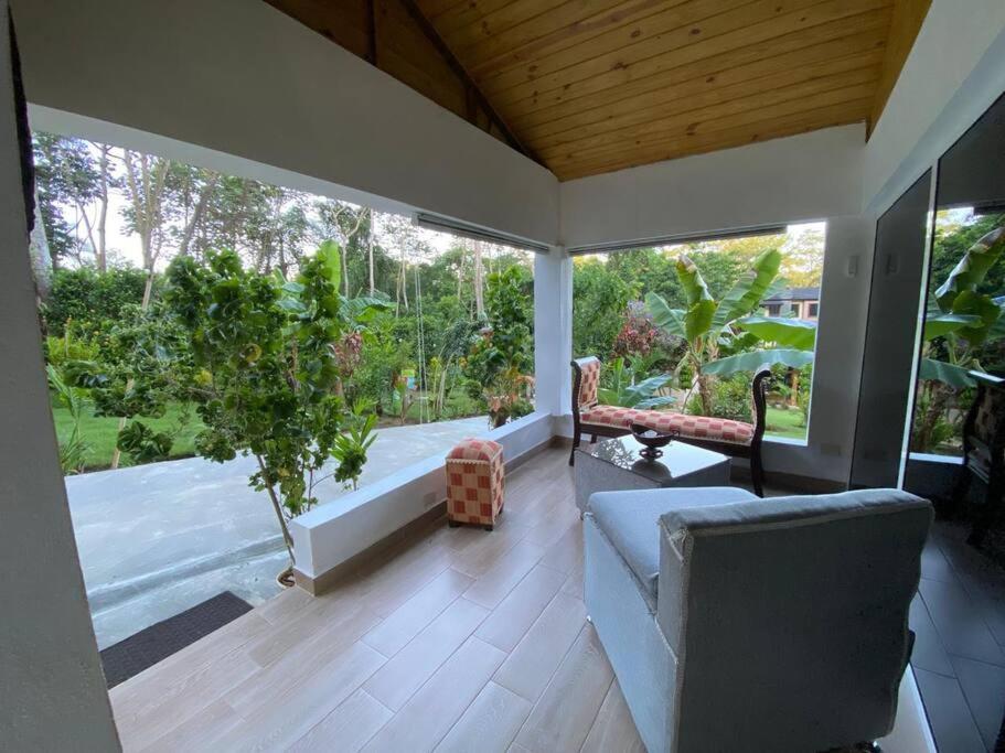 Villa Rosie Propiedad Nueva