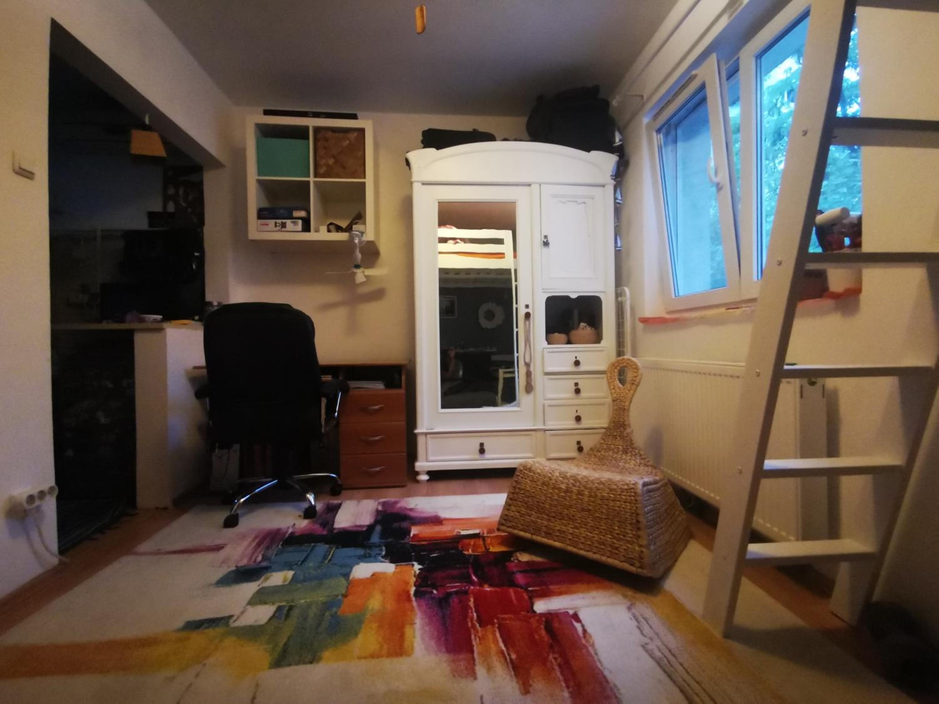 Photo 18