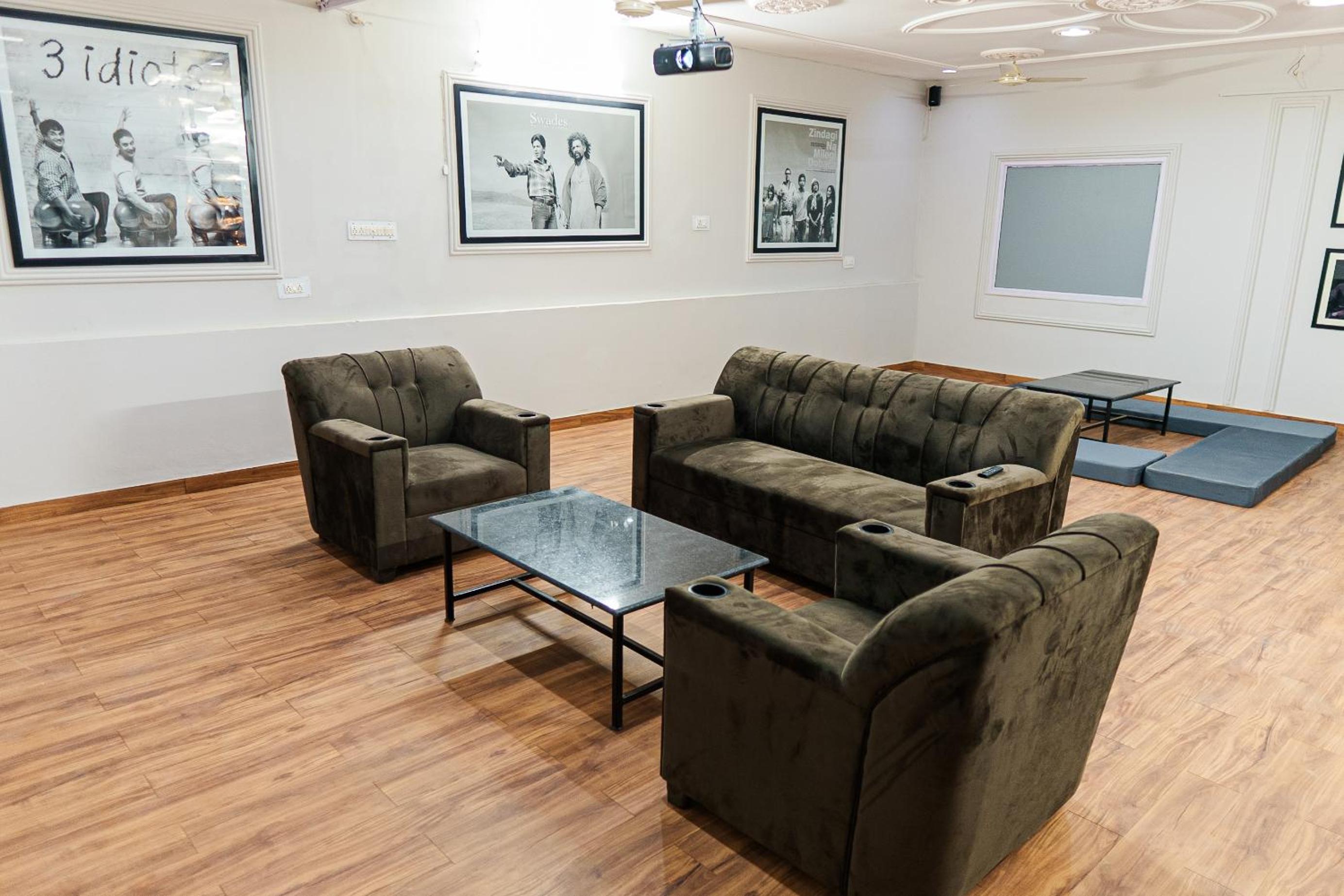 lounge