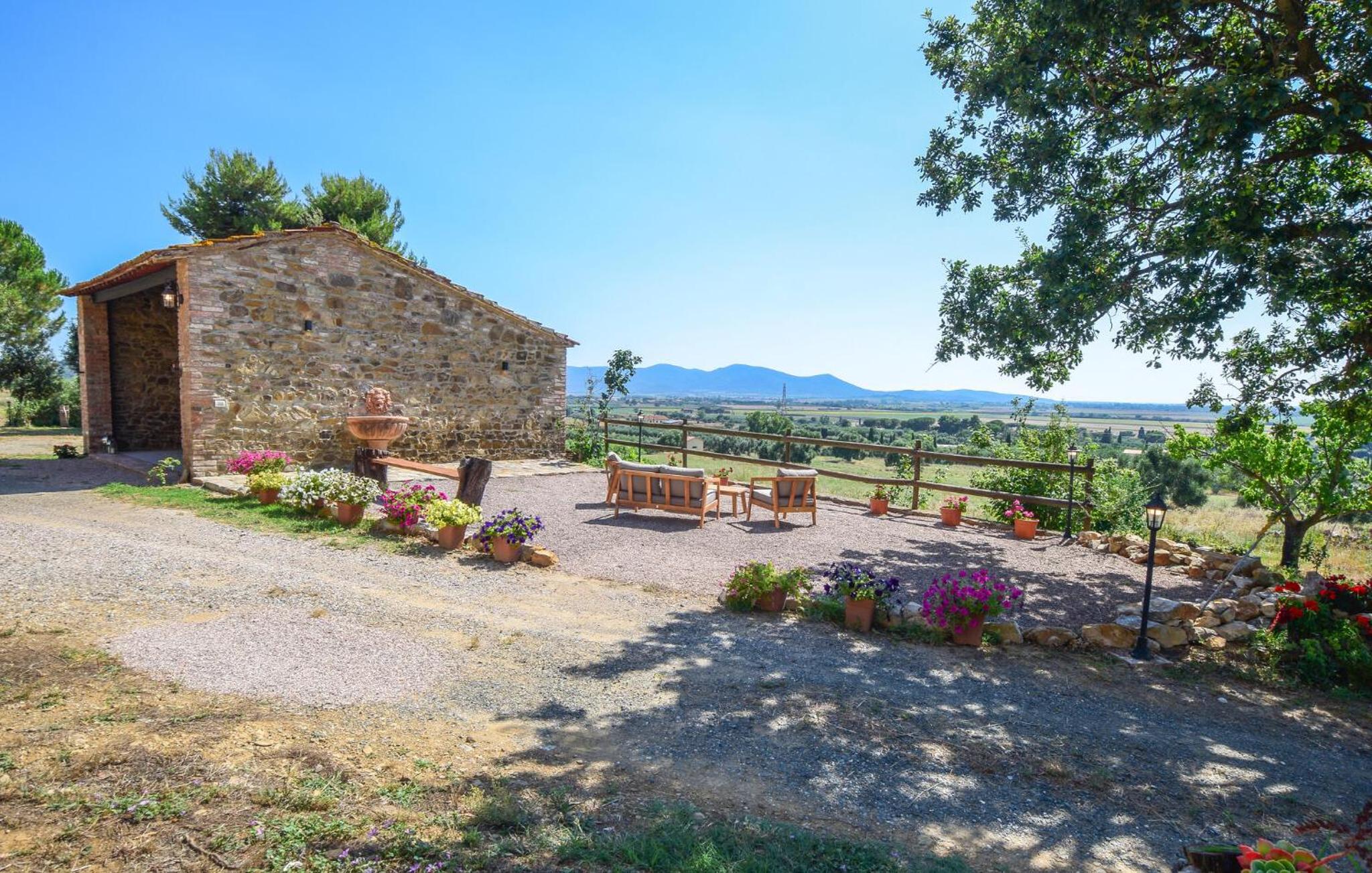 Casale Stella Nova view 2
