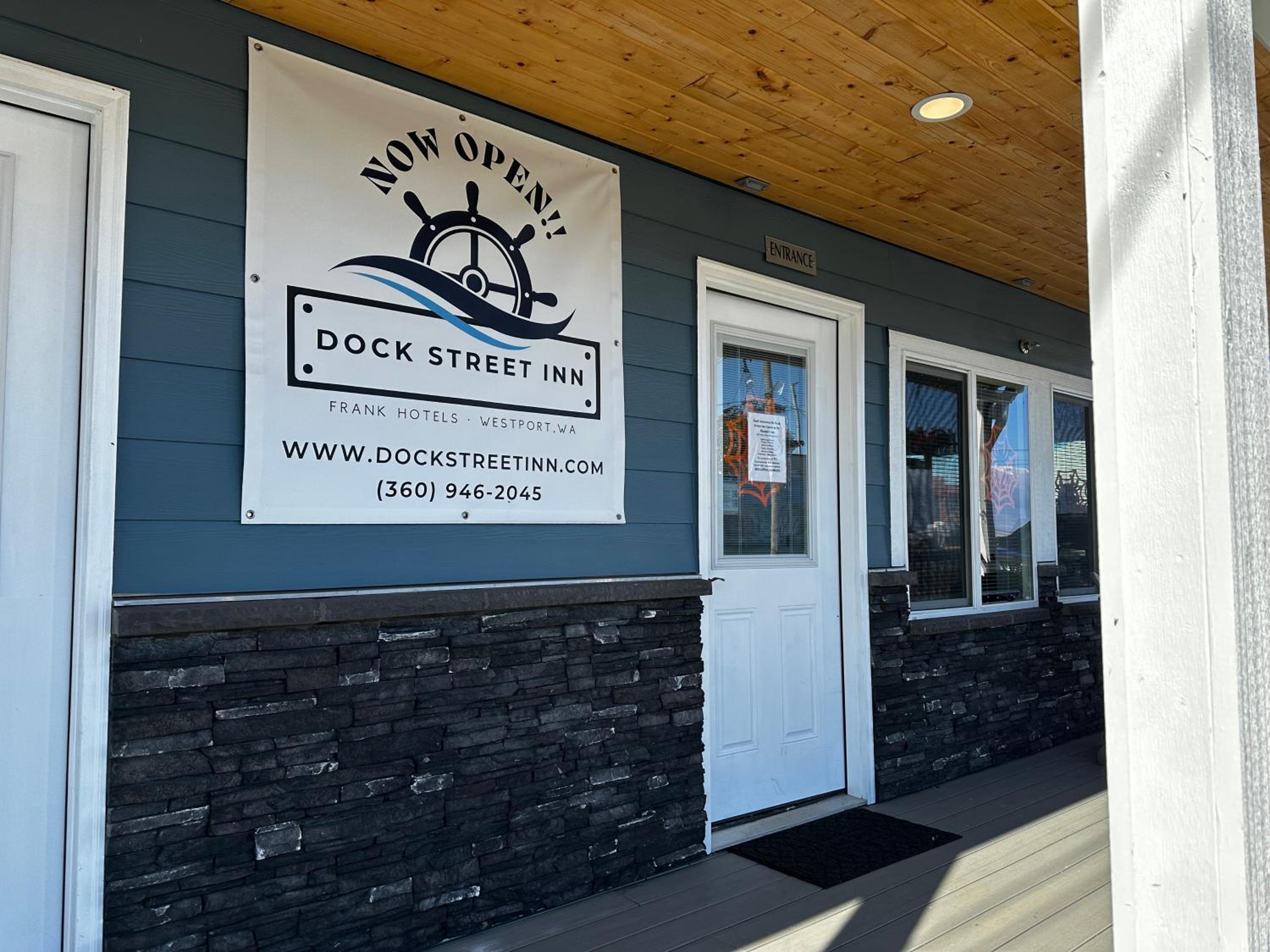 Dock Street Inn view 4