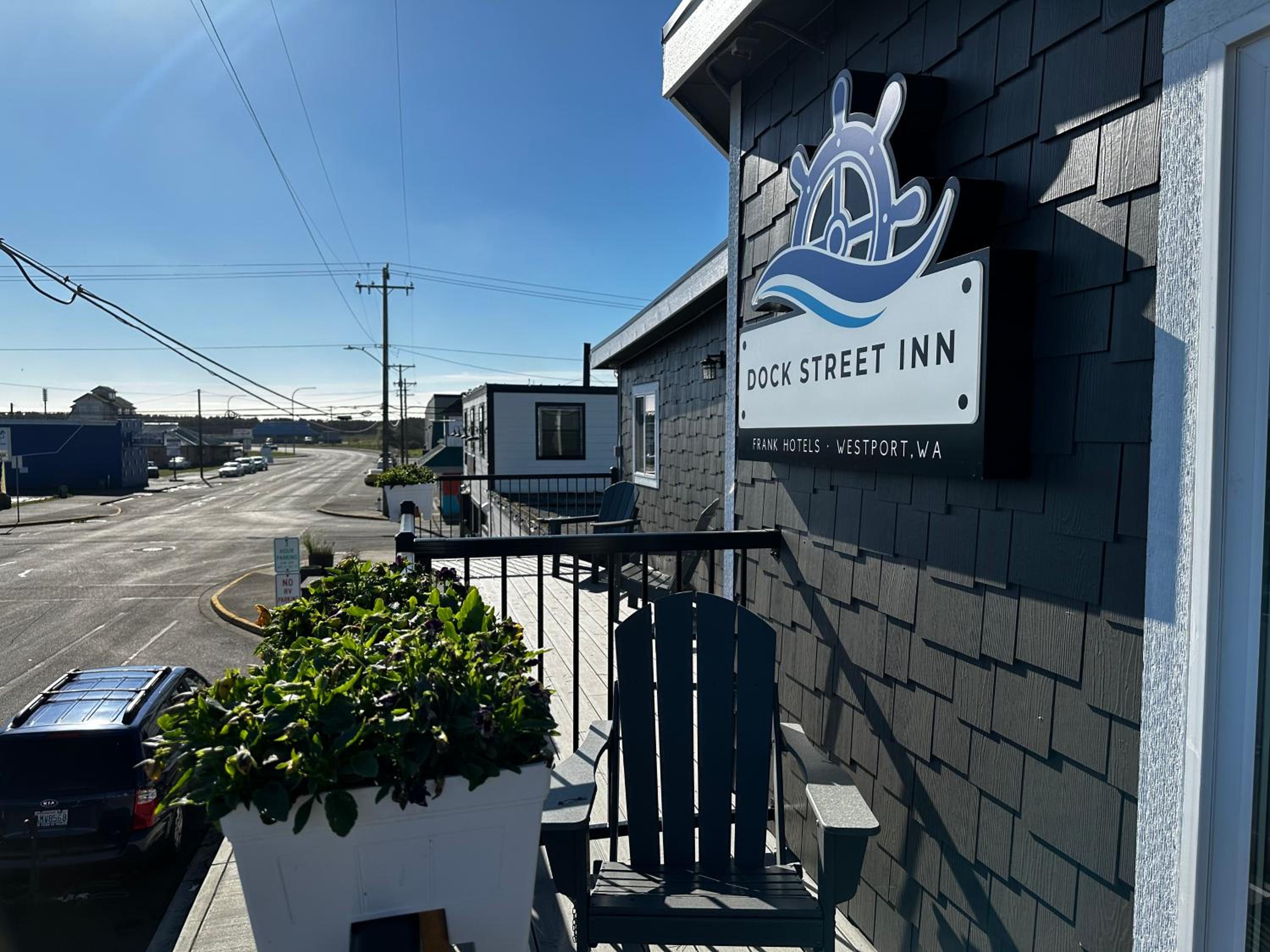 Dock Street Inn view 3