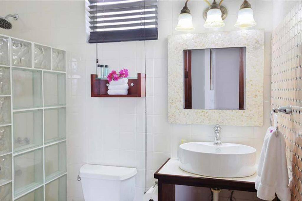 Pelican Paradise Villa - Leeward Beach - Property Image 2