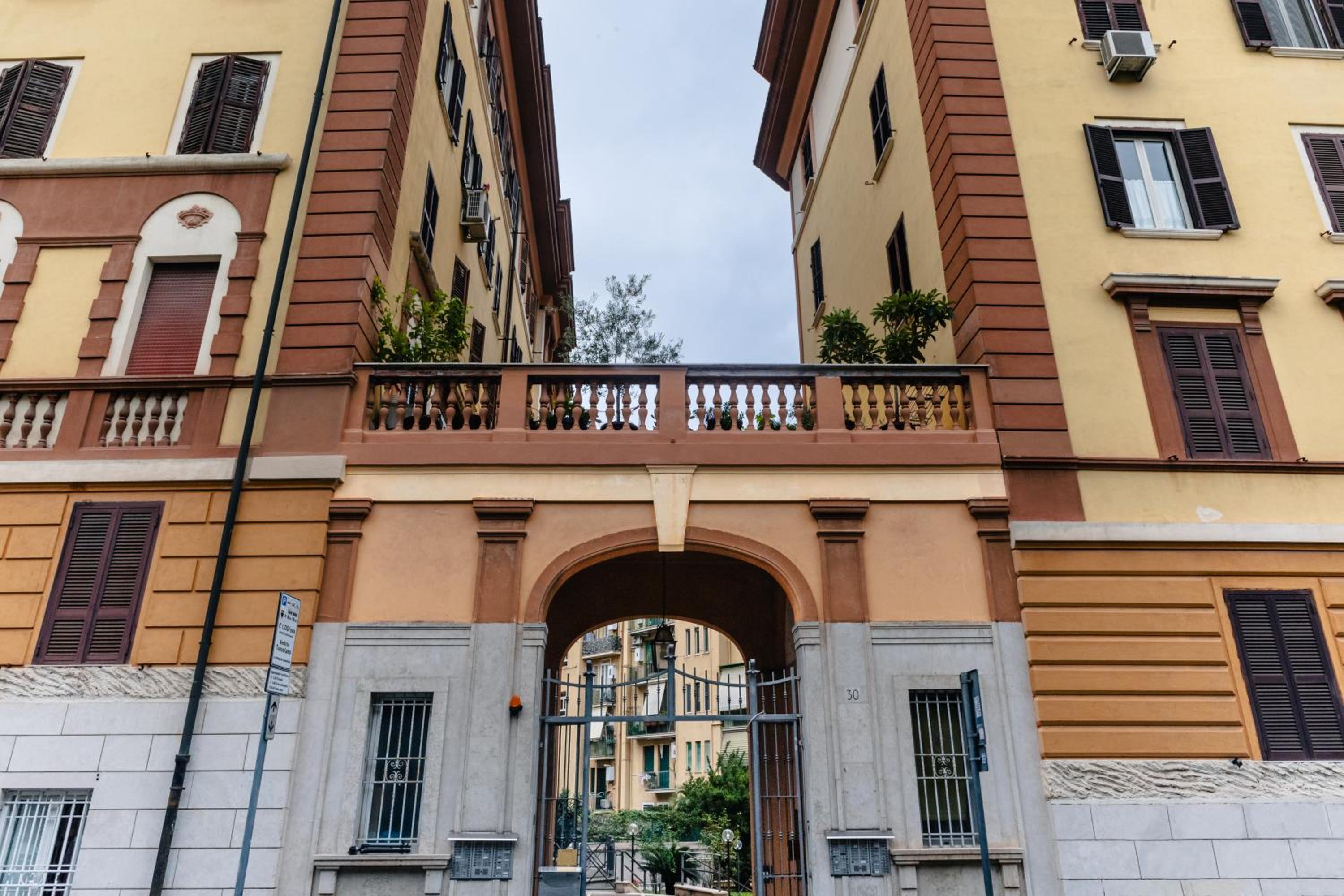 HOME Suitte in San Giovanni near Basilica - Roma -