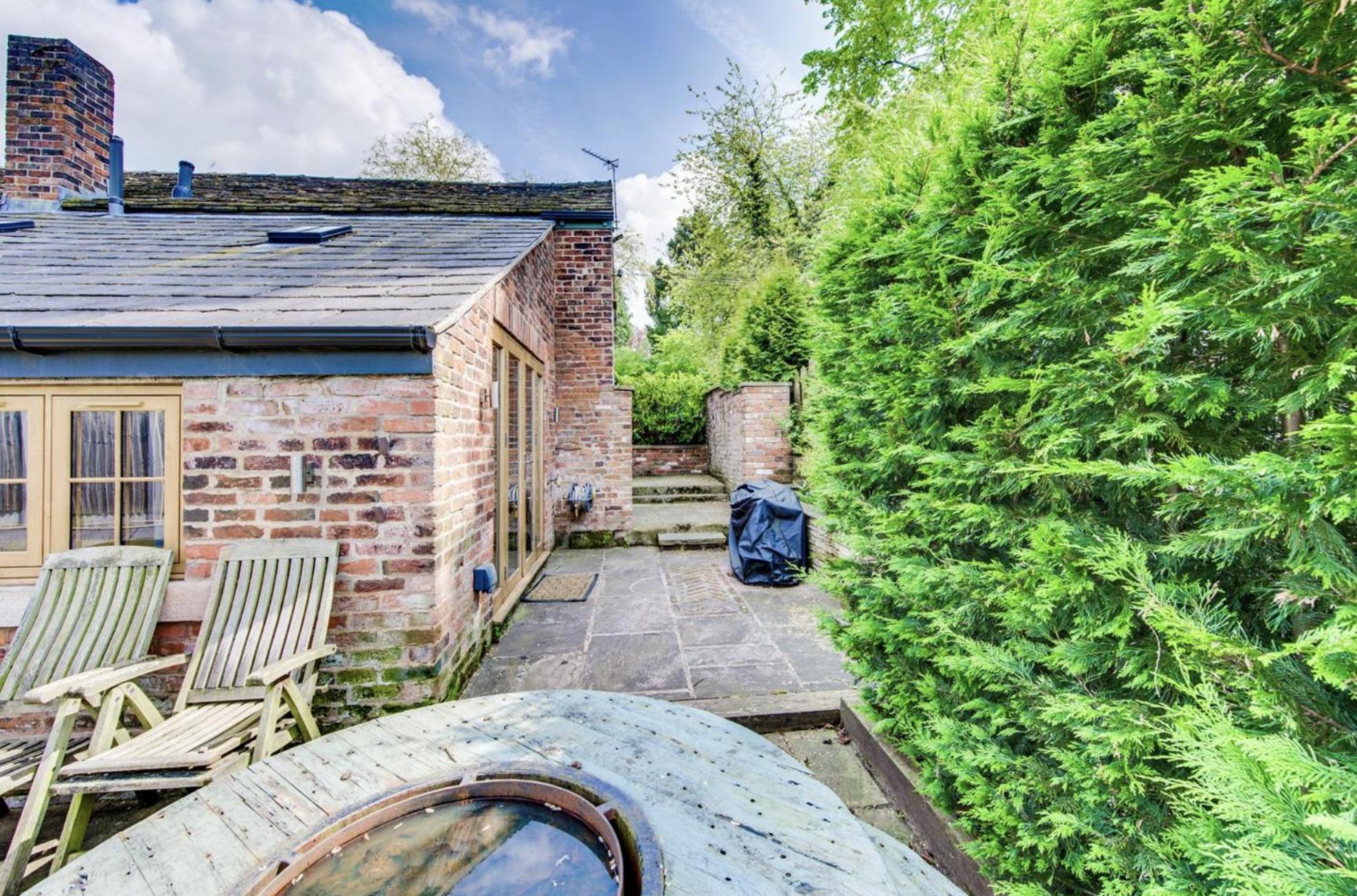 Cosy 2 bedroom country home with a modern design view 3