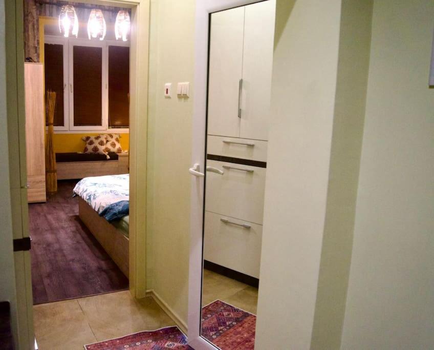 Cozy 2BR Oasis in Central Burgas