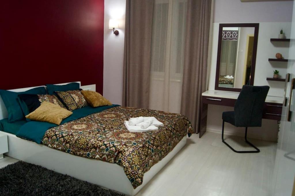 Cozy 2BR Oasis in Central Burgas
