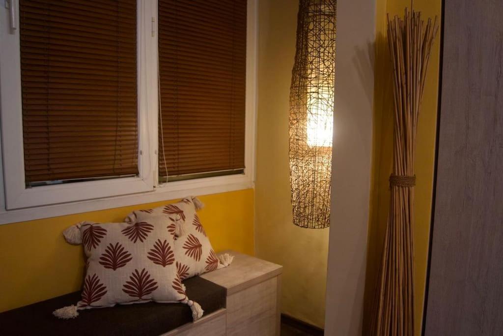 Cozy 2BR Oasis in Central Burgas