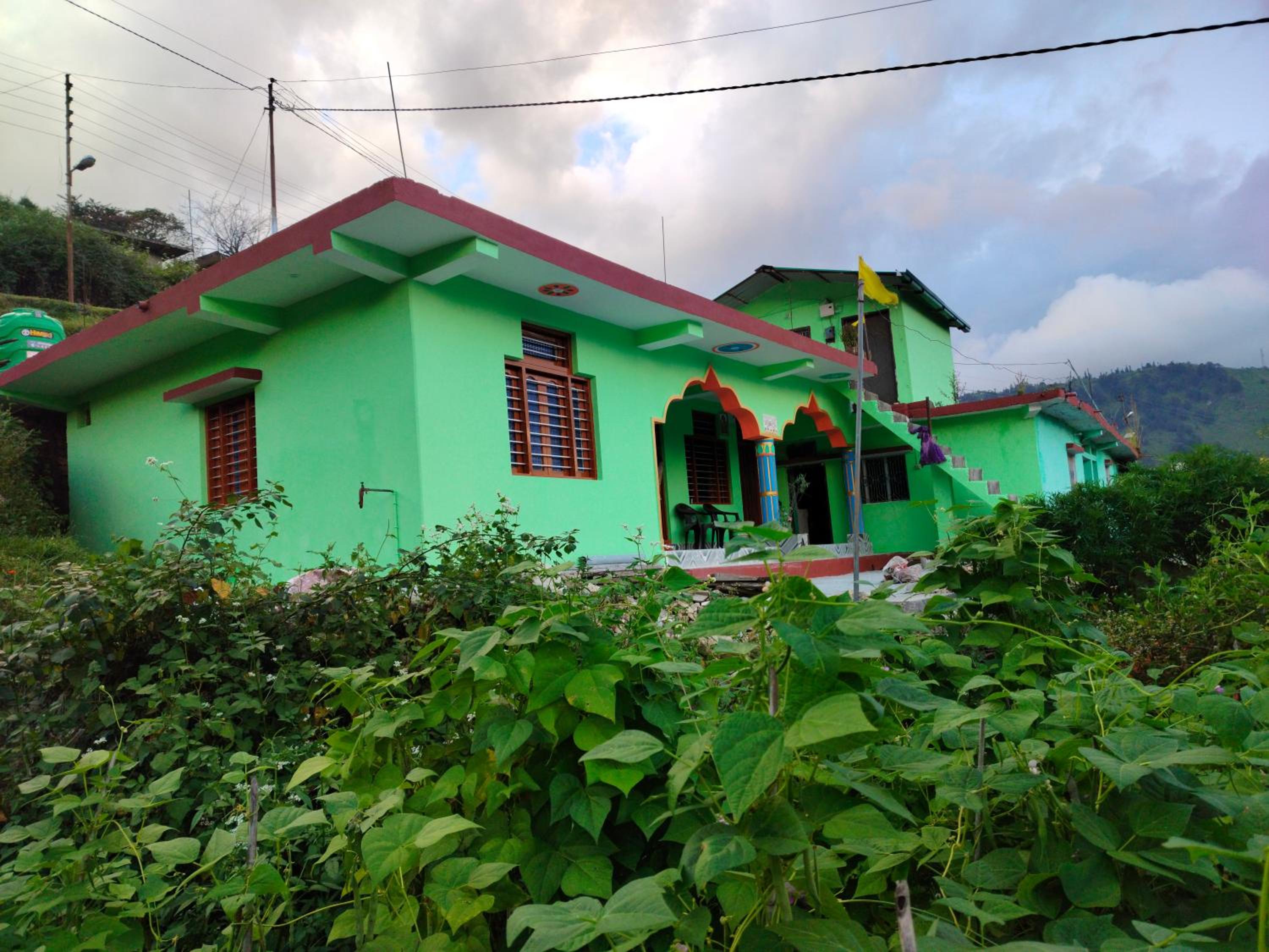 Bugyal Homestay Raithal view 2
