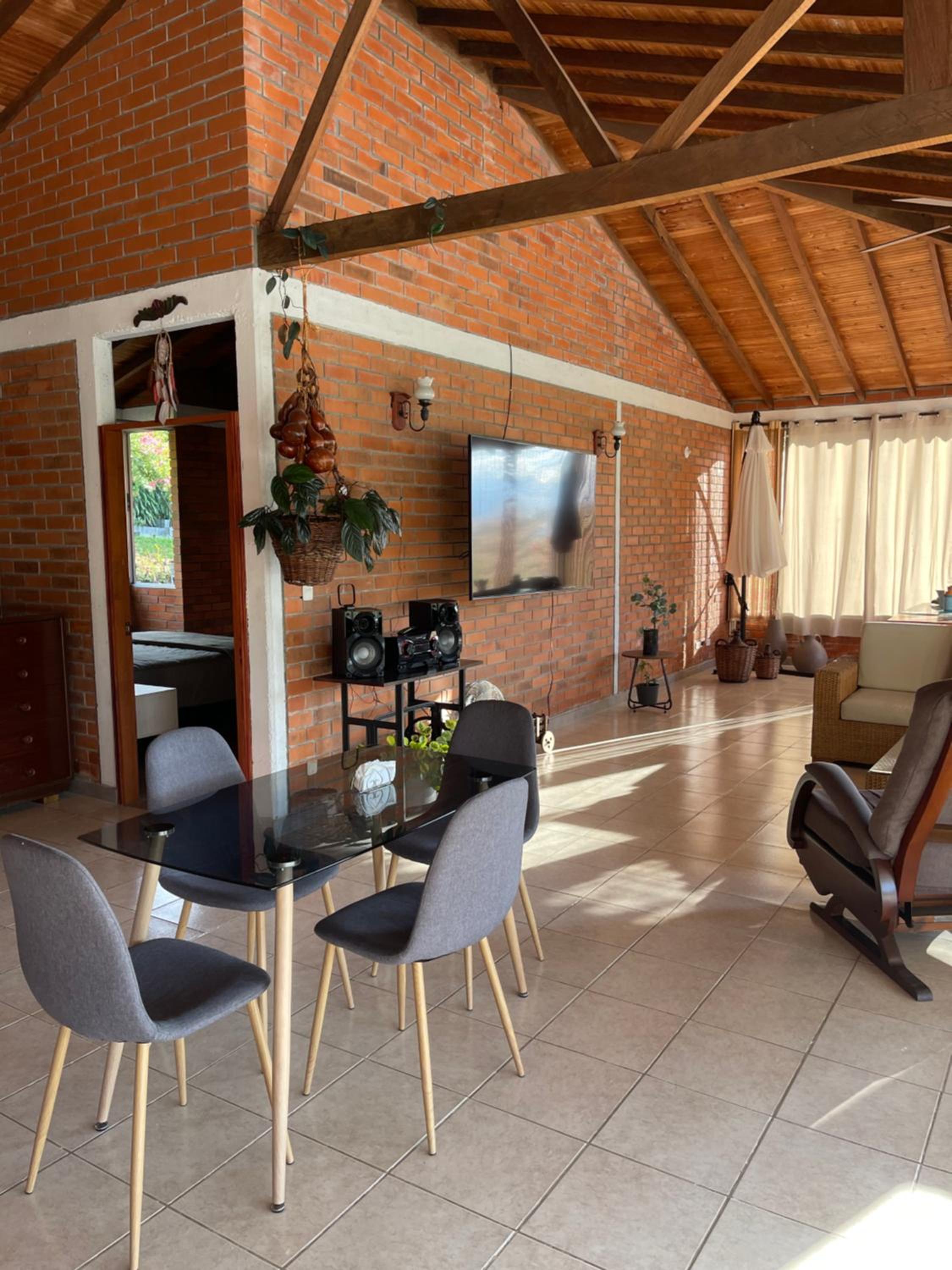 Finca Villa Sofía, sector combia, 15 minutos de Pereira