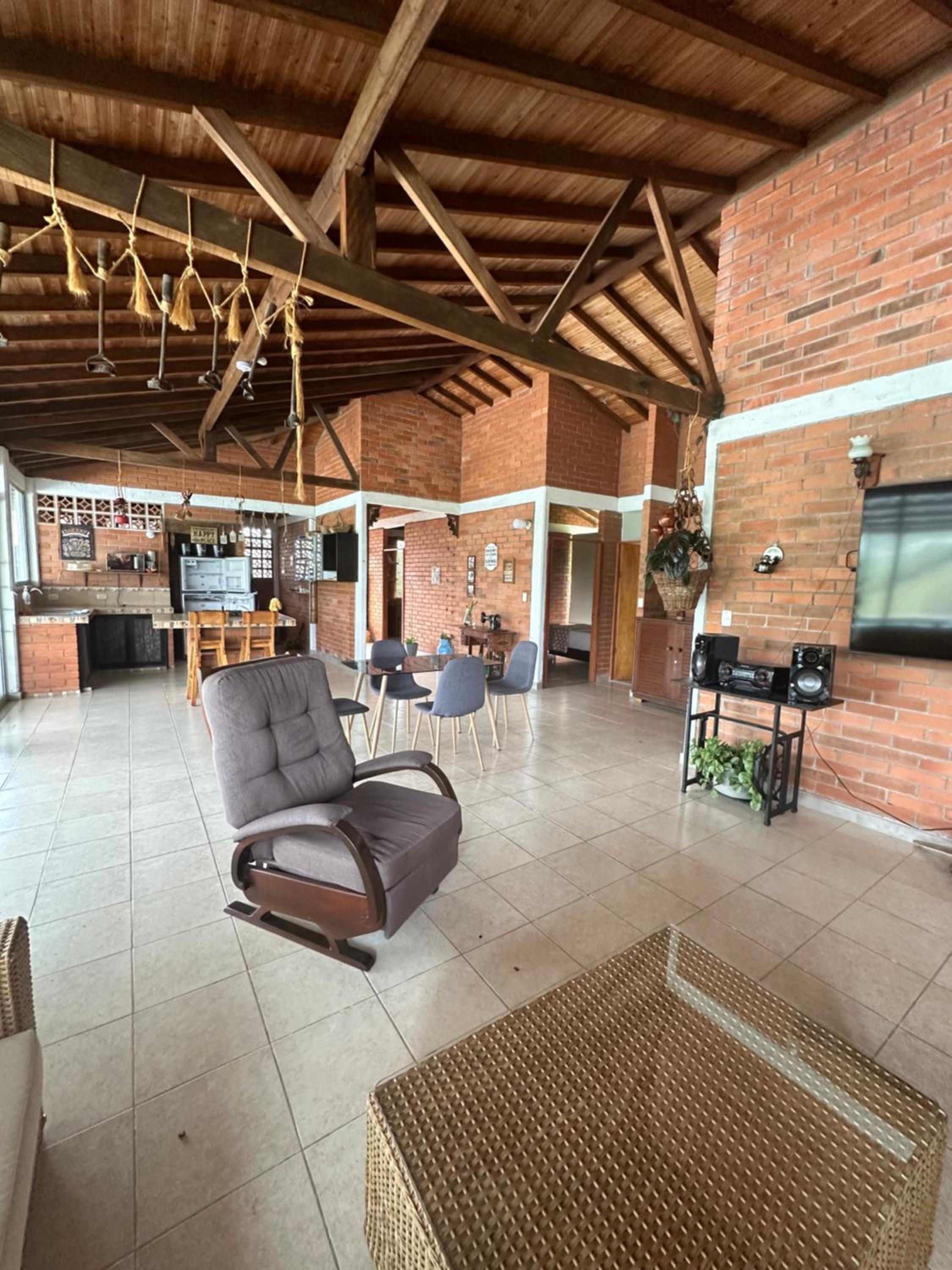 Finca Villa Sofía, sector combia, 15 minutos de Pereira