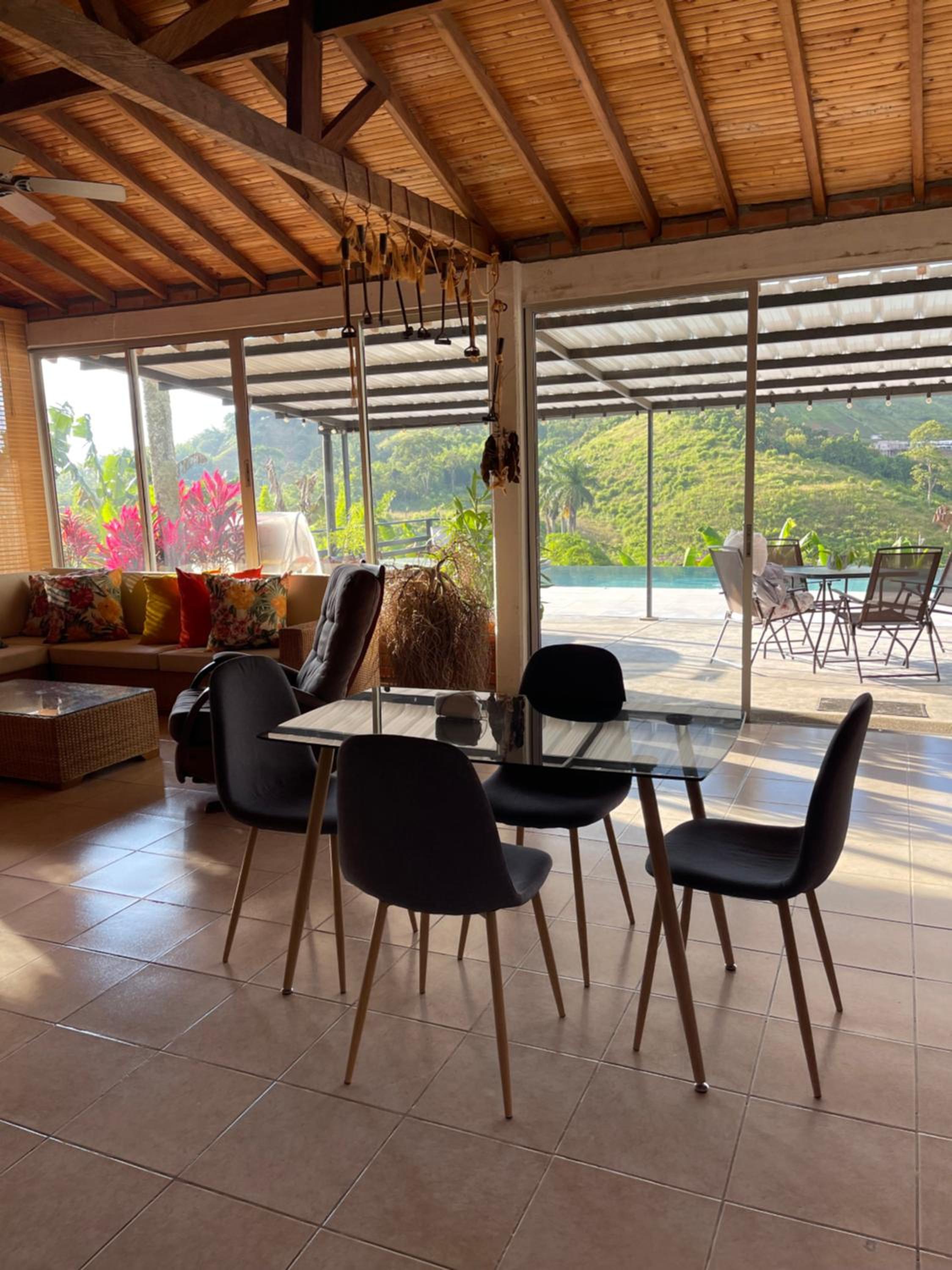 Finca Villa Sofía, sector combia, 15 minutos de Pereira