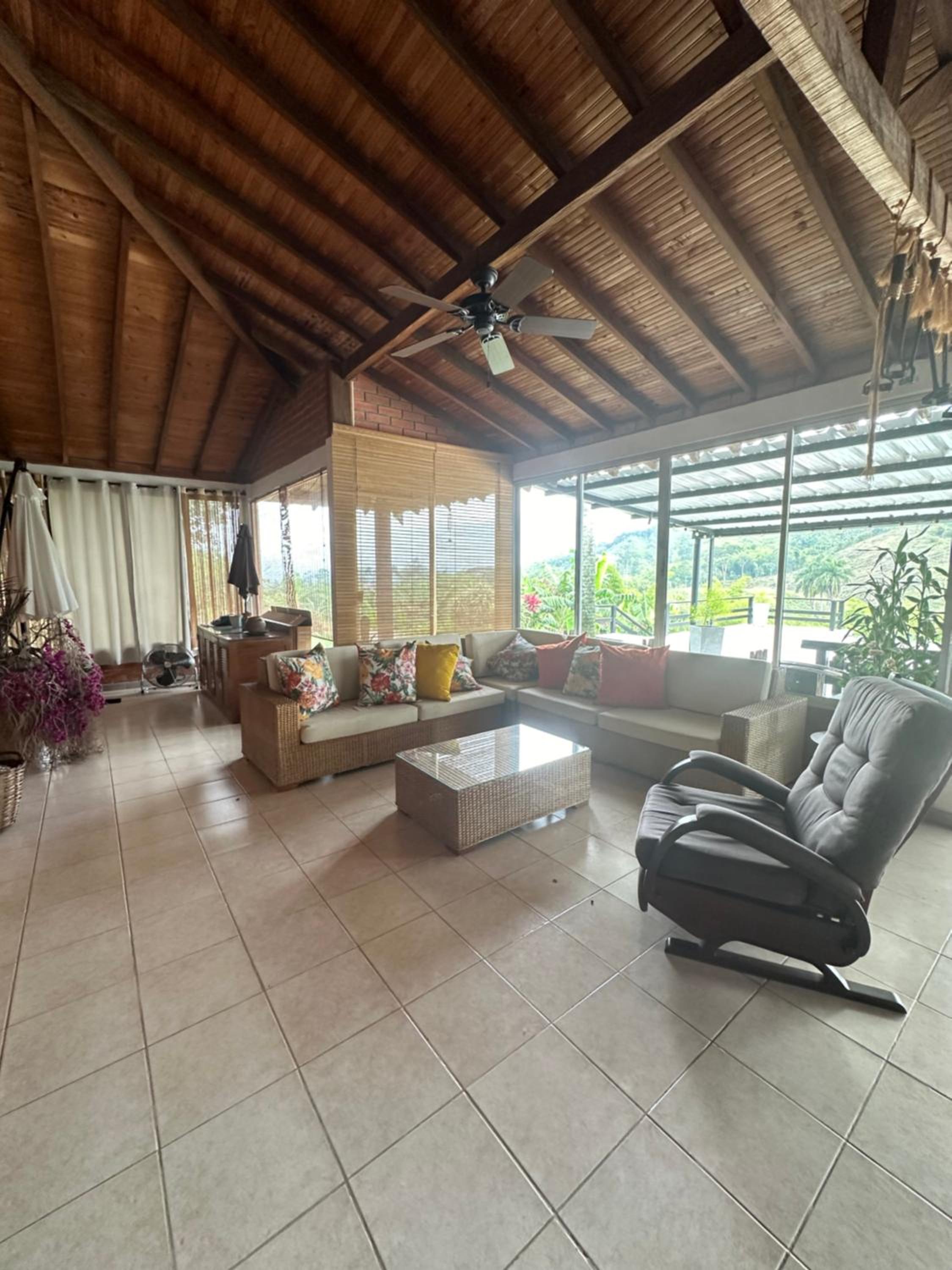 Finca Villa Sofía, sector combia, 15 minutos de Pereira