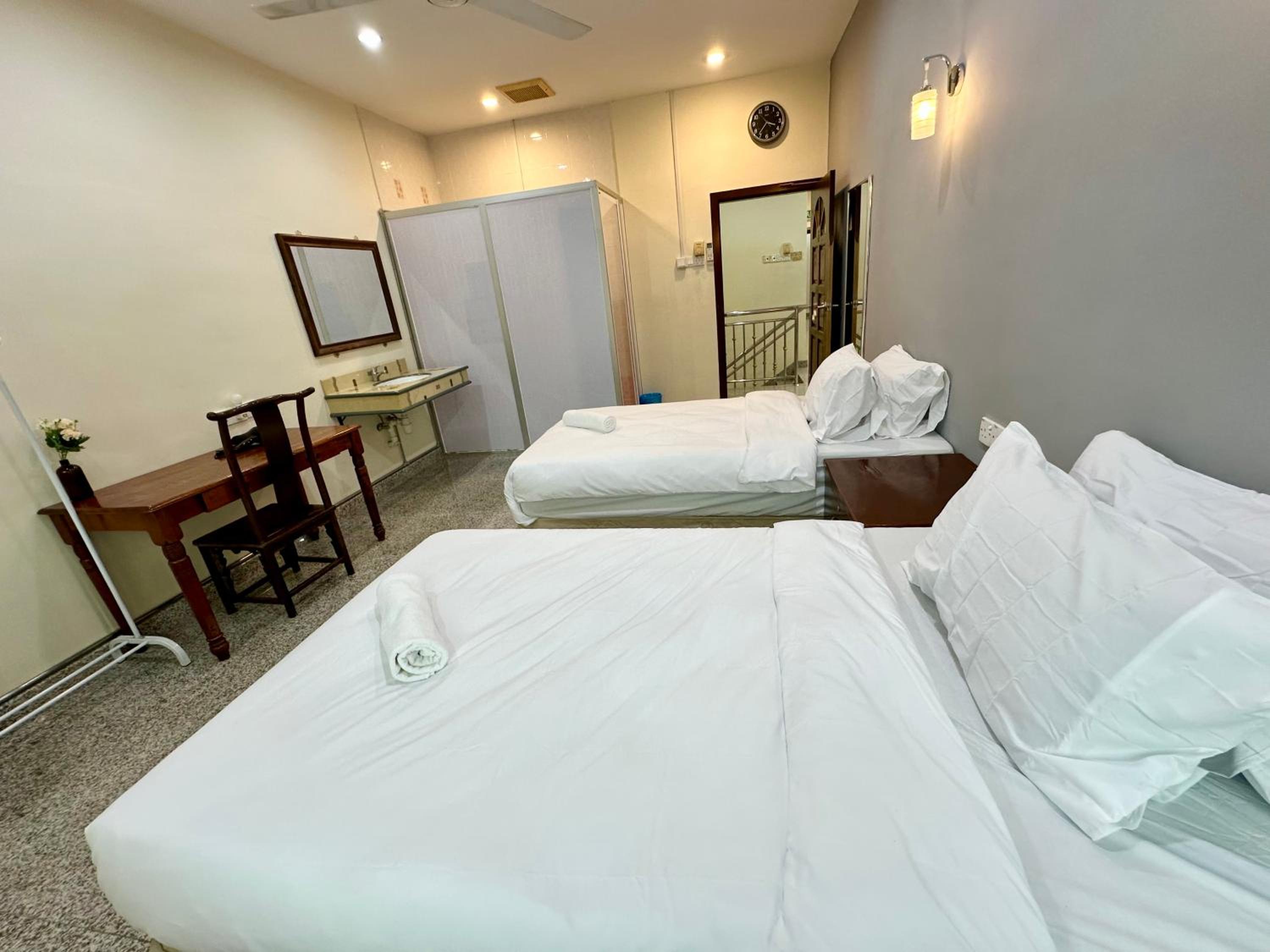 Vacation home near WaterFall for 21 pax photo 2