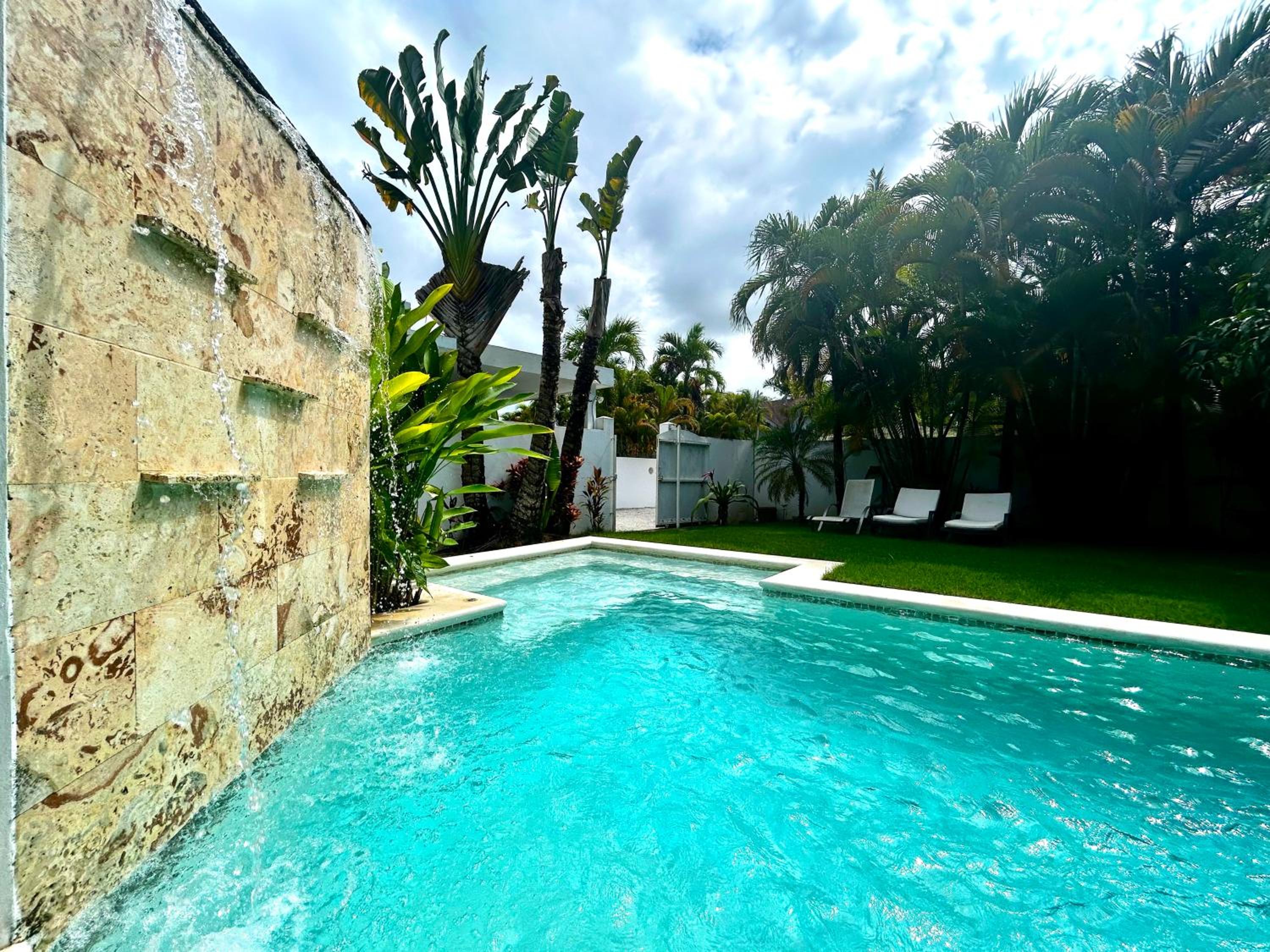 Tropical Villa 4Bedroom 3Baths and Pool Near Beach view 3