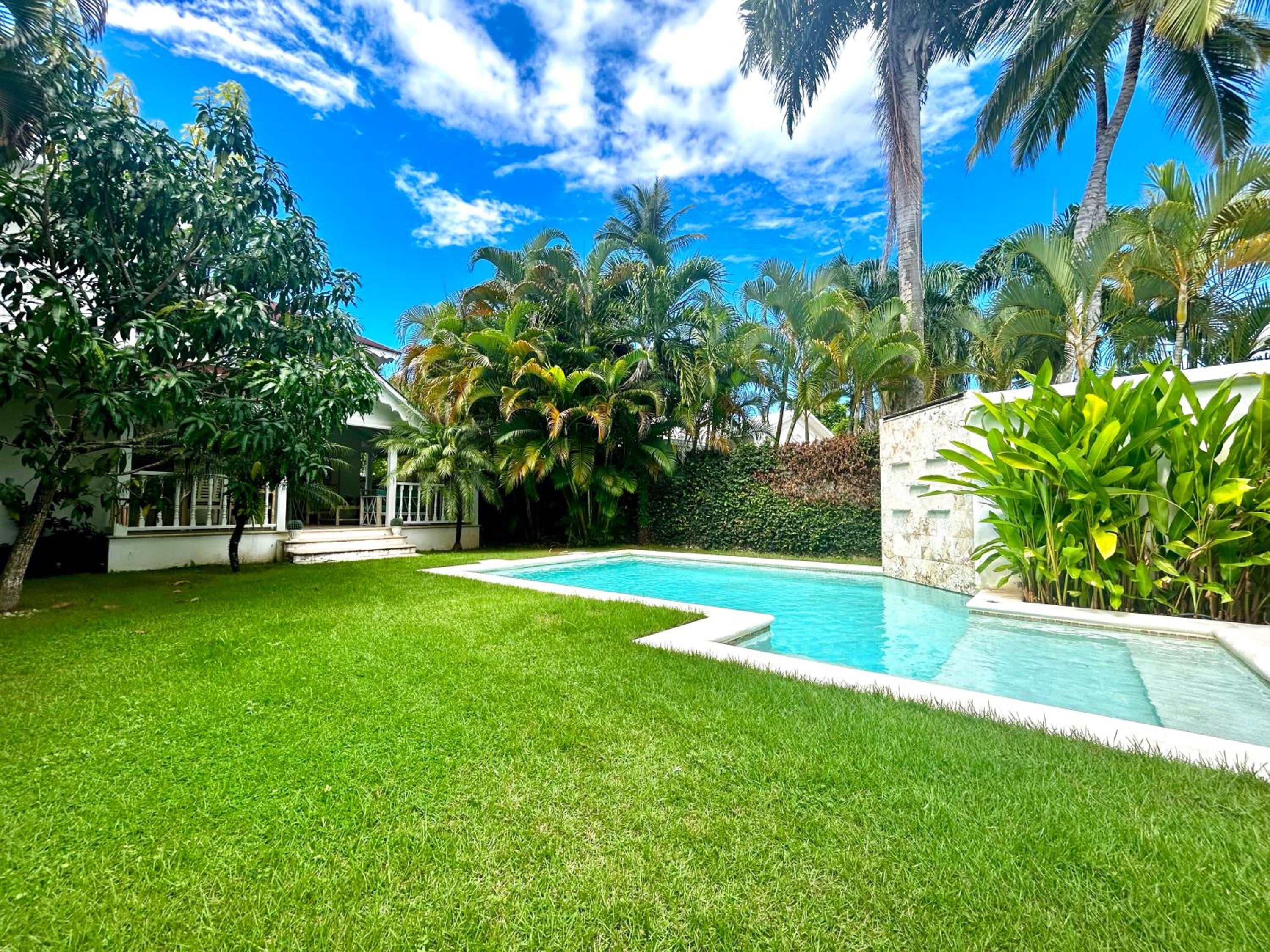 Tropical Villa 4Bedroom 3Baths and Pool Near Beach view 4