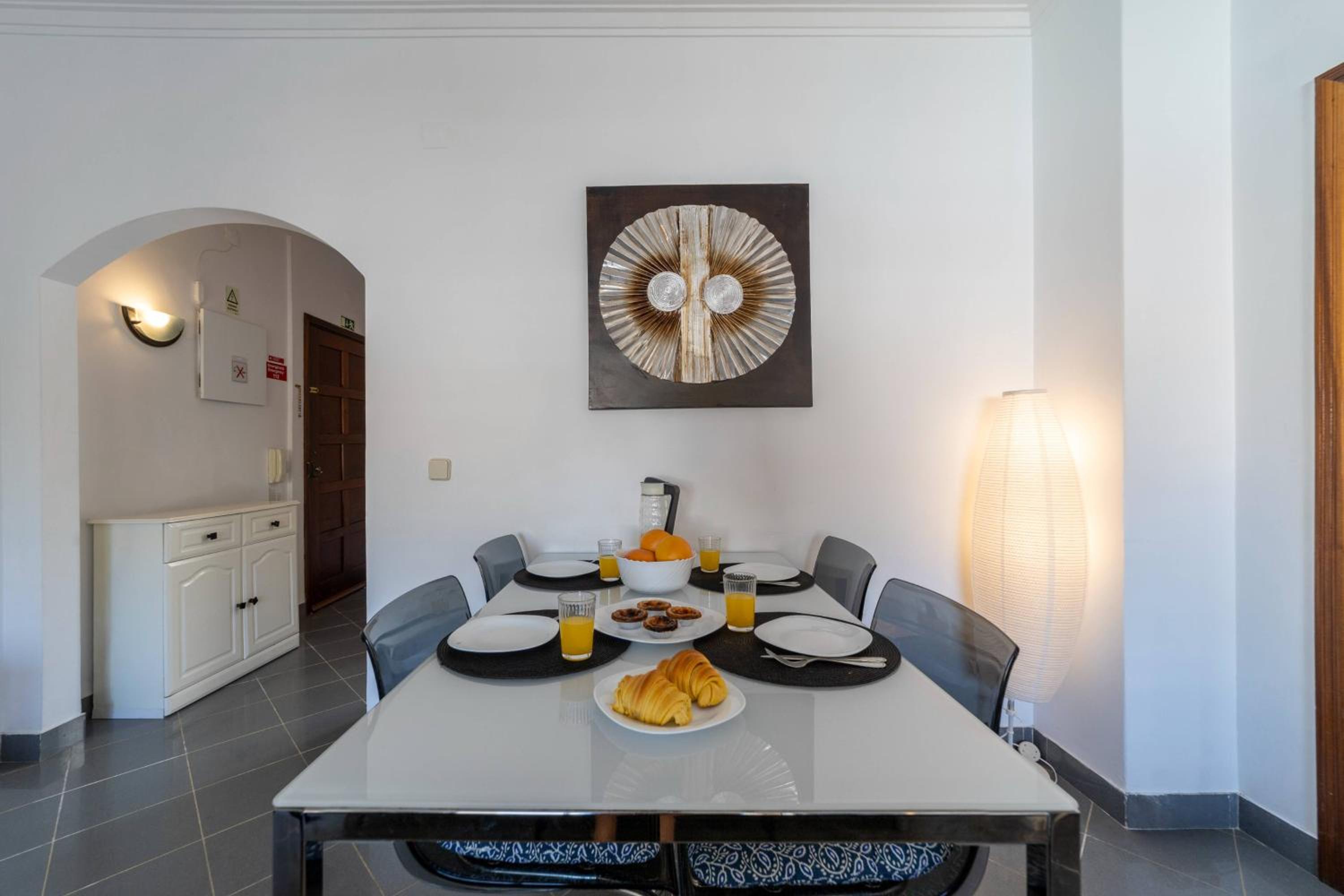 Garnero Apartment by HelloVacations view 3