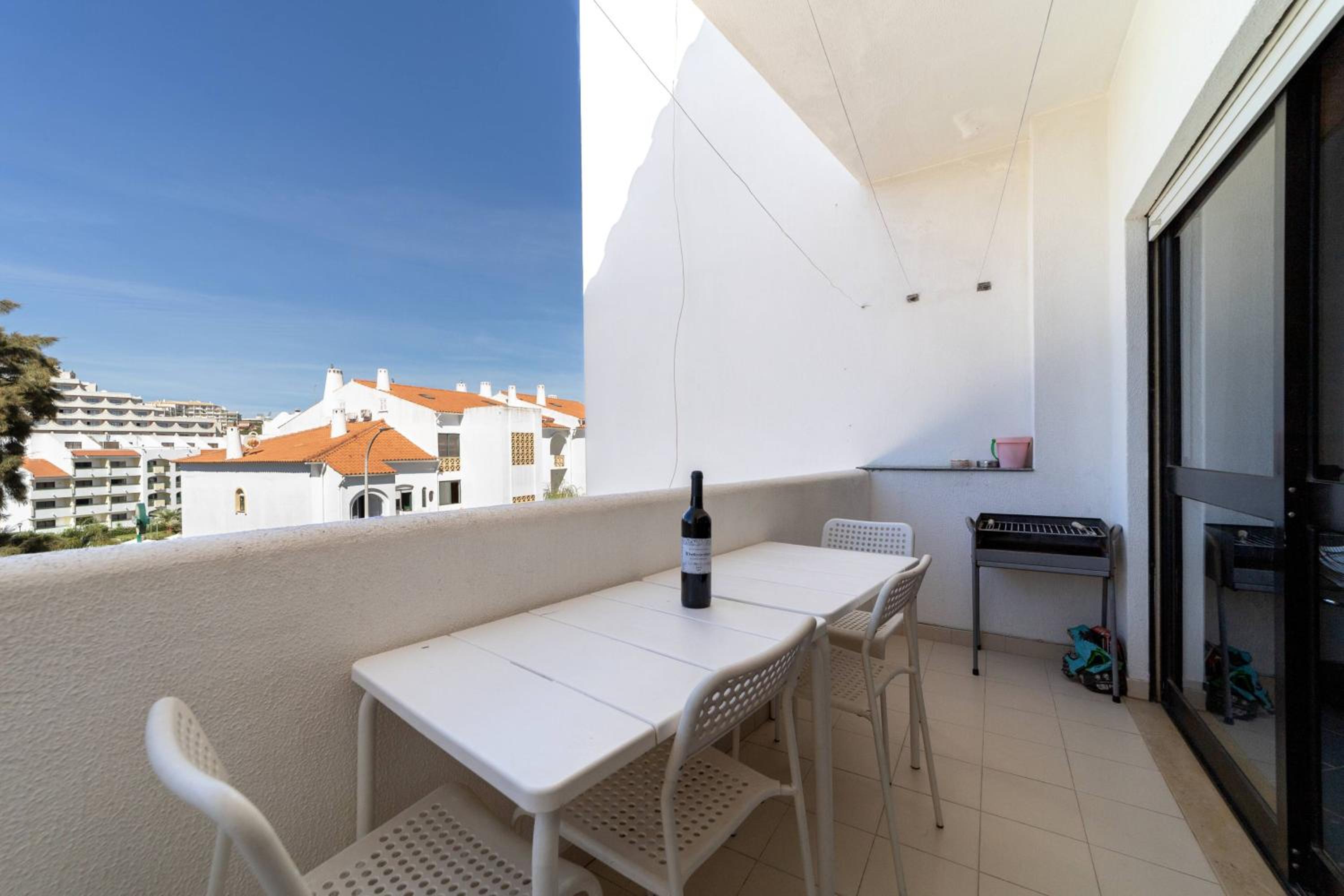 Garnero Apartment by HelloVacations view 5
