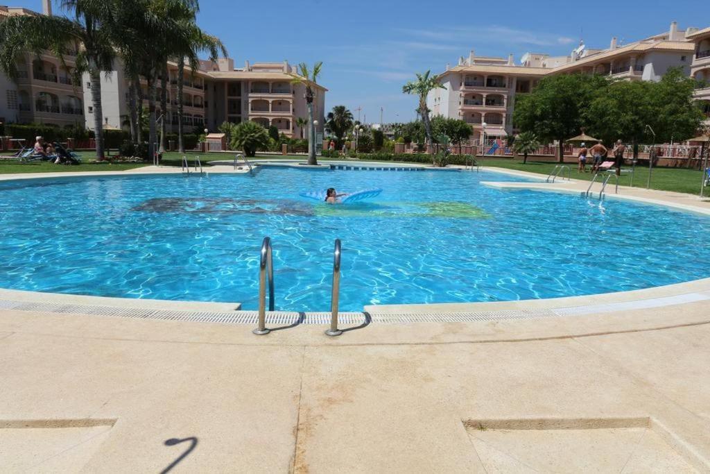 Great 3 bedroom penthouse in a lovely community photo 2