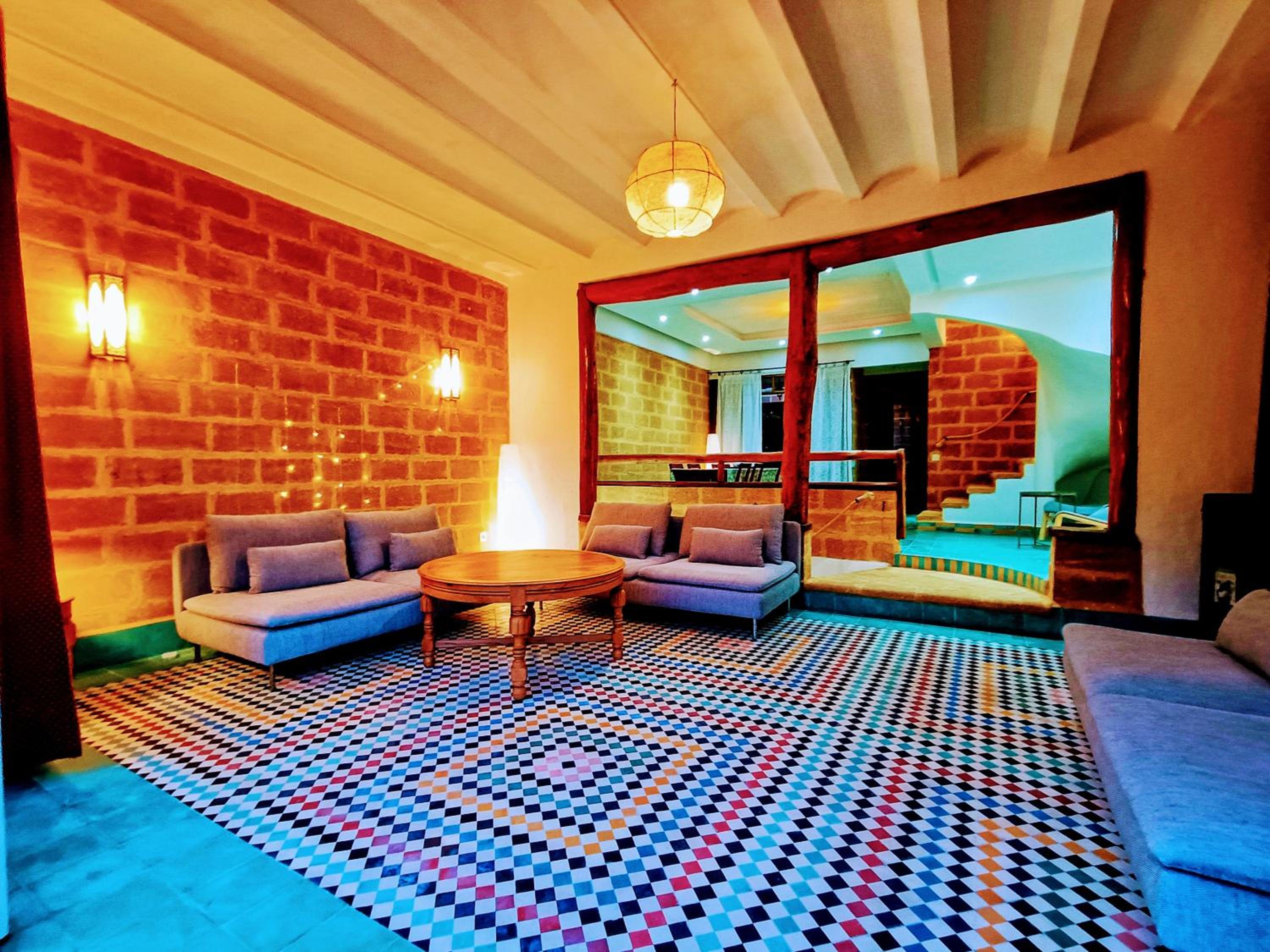 lounge