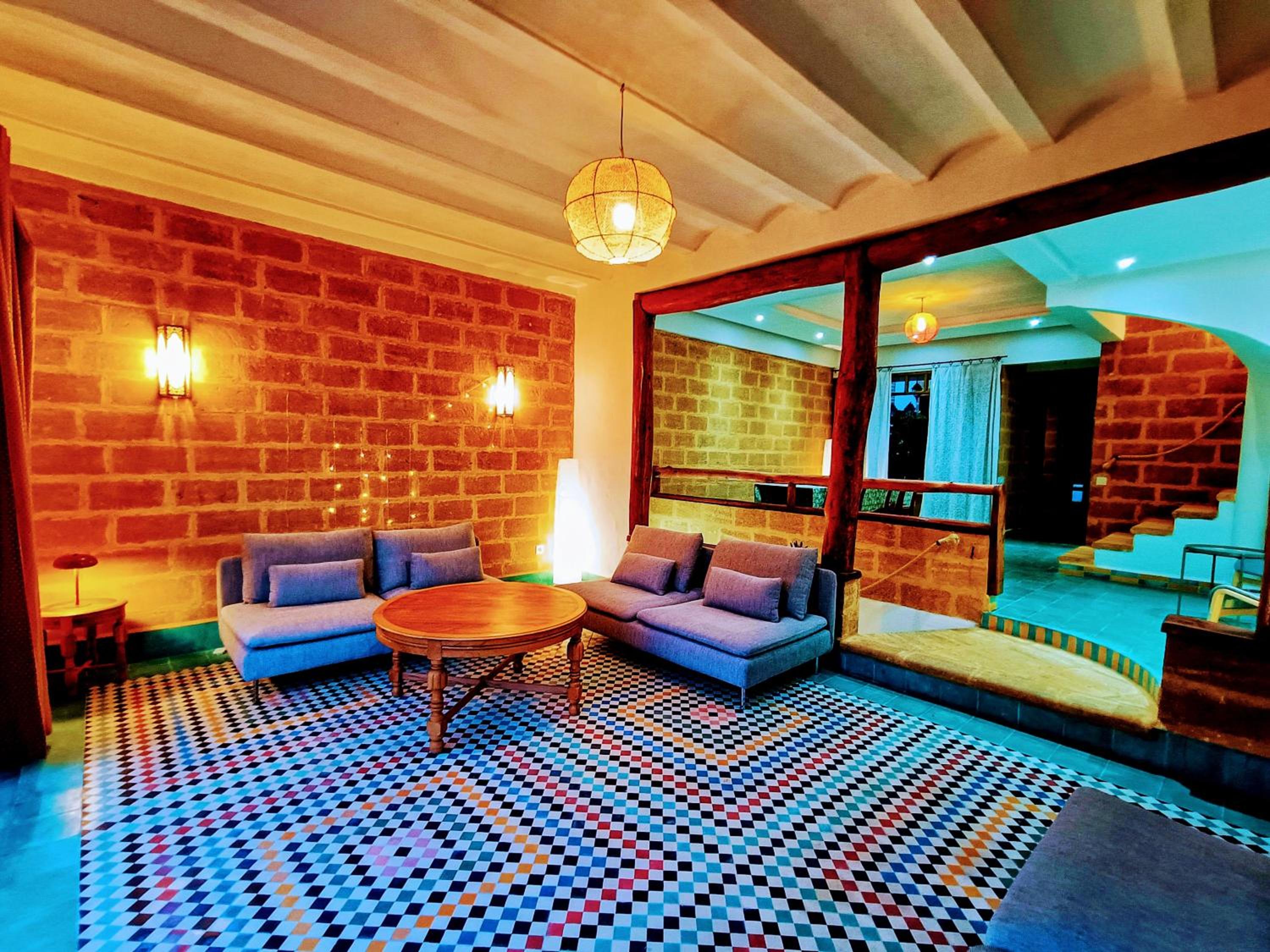 lounge