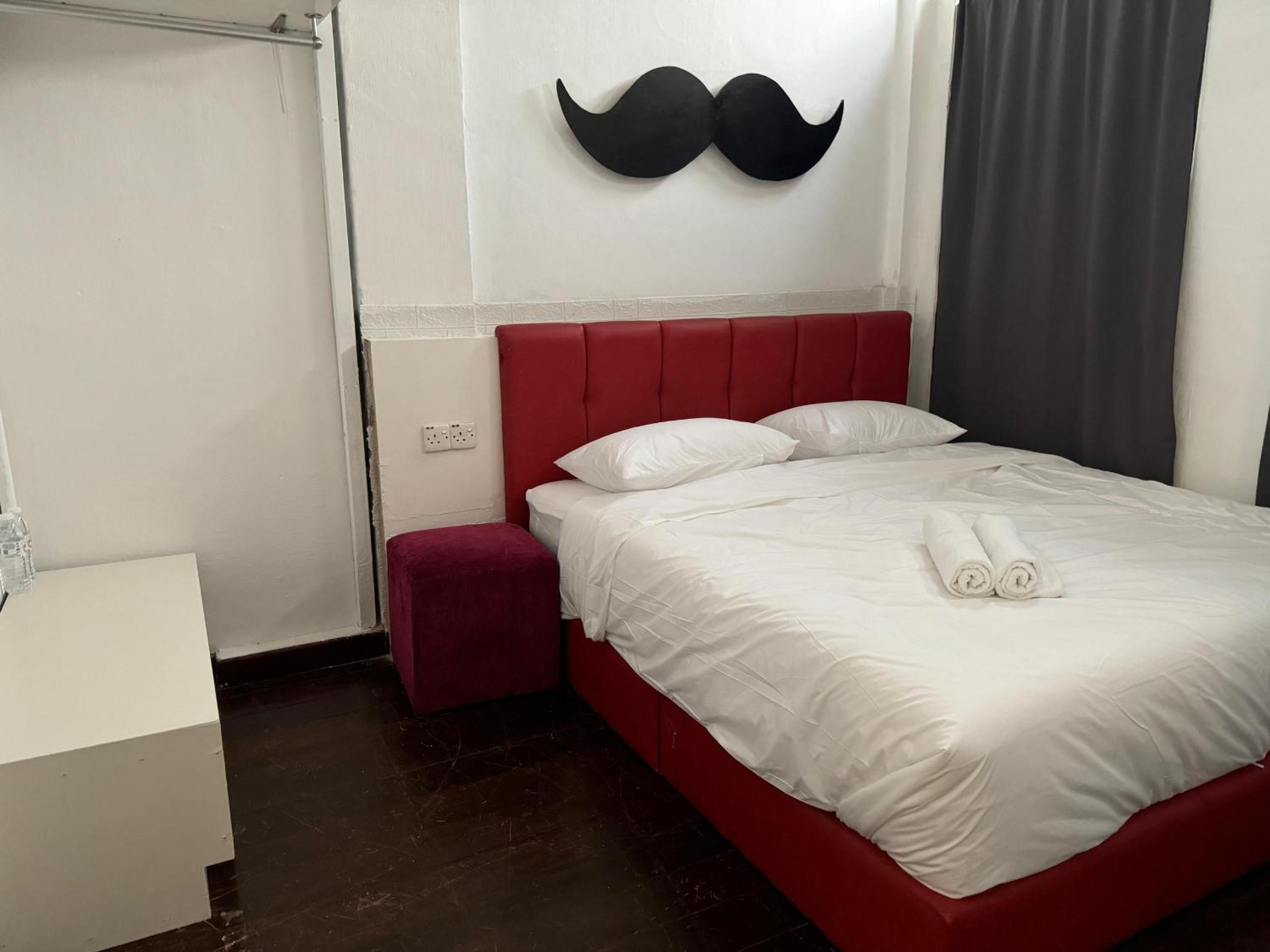 Moustachz Hauze , Georgetown photo 5