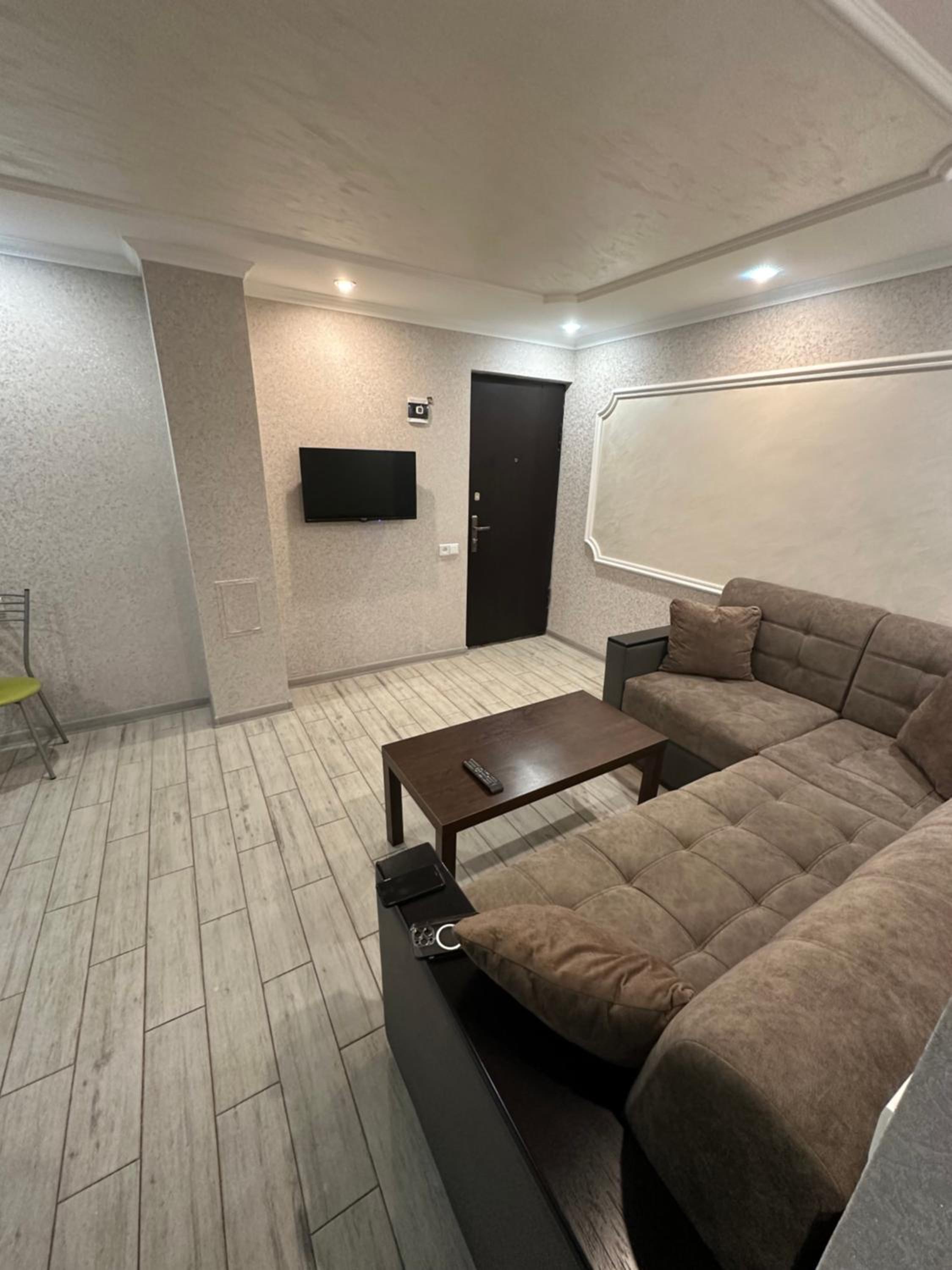 Artashat House